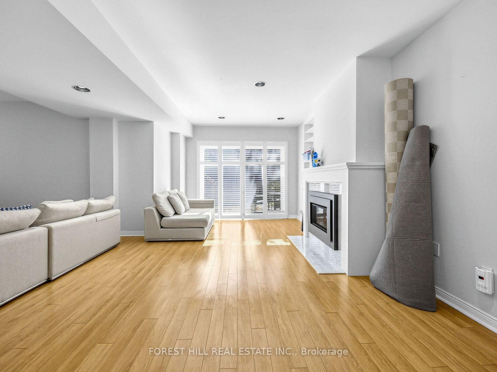 Photo 40 of 481 Cranbrooke Avenue, Toronto, Bedford Park-Nortown — HOMEH
