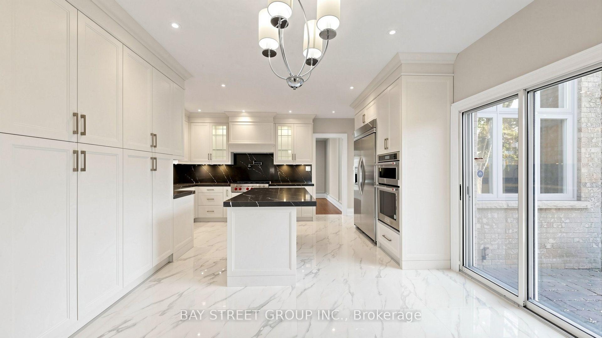 Photo 23 of 50 Lytton Boulevard, Richmond Hill, Bayview Hill — HOMEH
