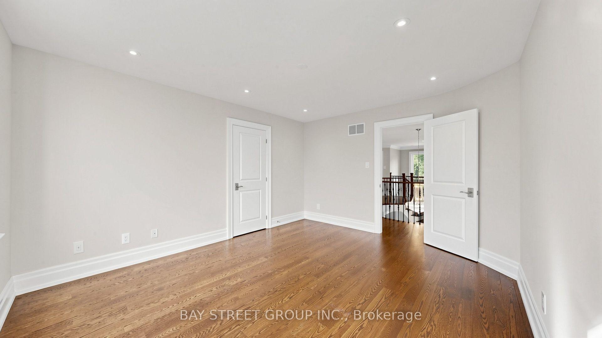 Photo 42 of 50 Lytton Boulevard, Richmond Hill, Bayview Hill — HOMEH