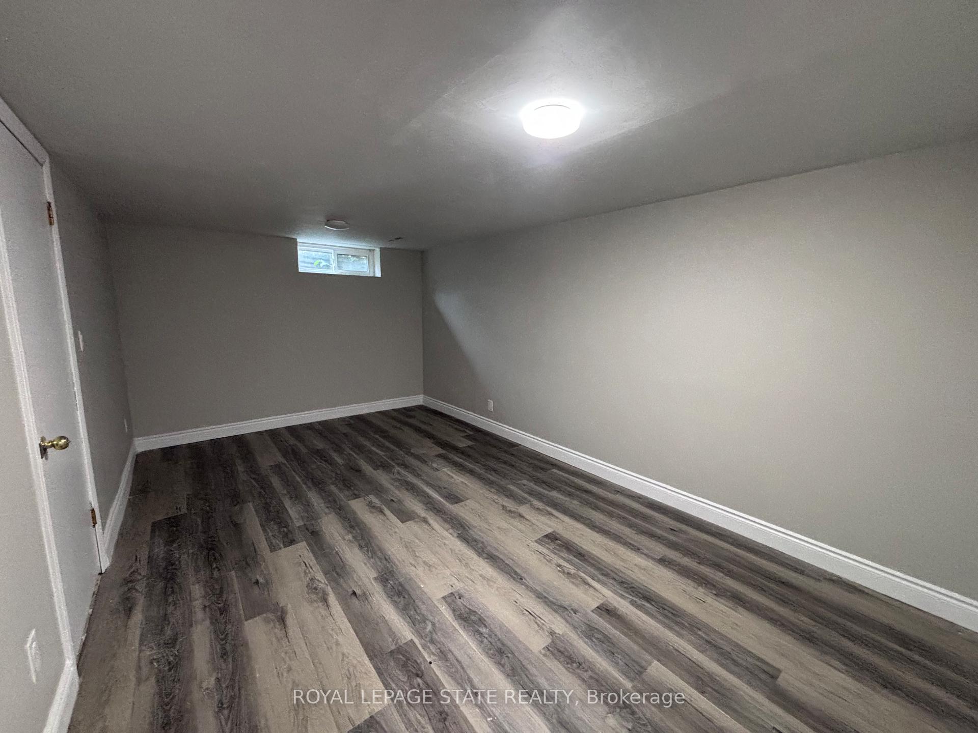Photo 17 of Unit 4, 153 Limeridge Road W, Hamilton, Rolston — HOMEH