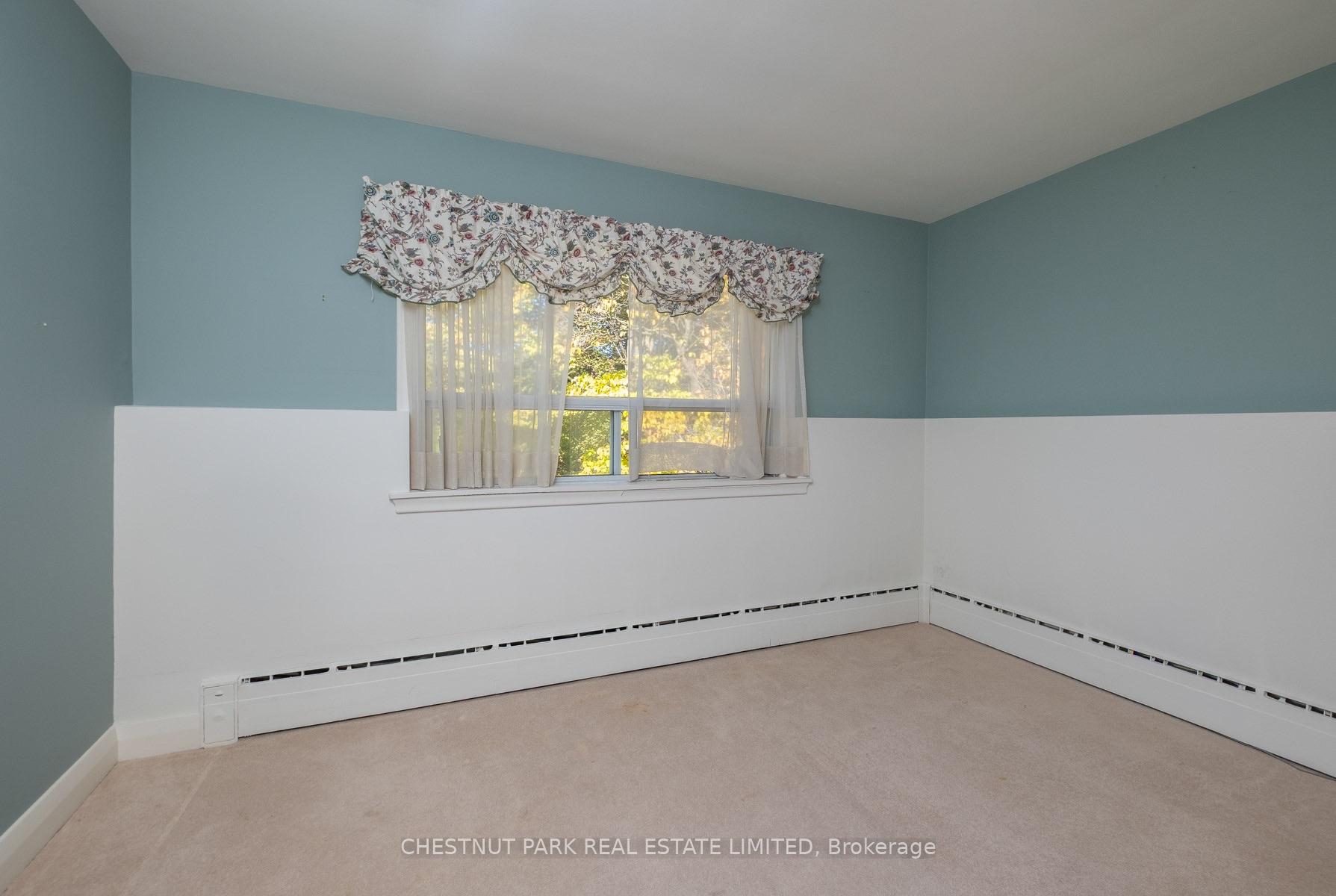 Photo 16 of 20 Strathroy Crescent, Markham, Old Markham Village — HOMEH