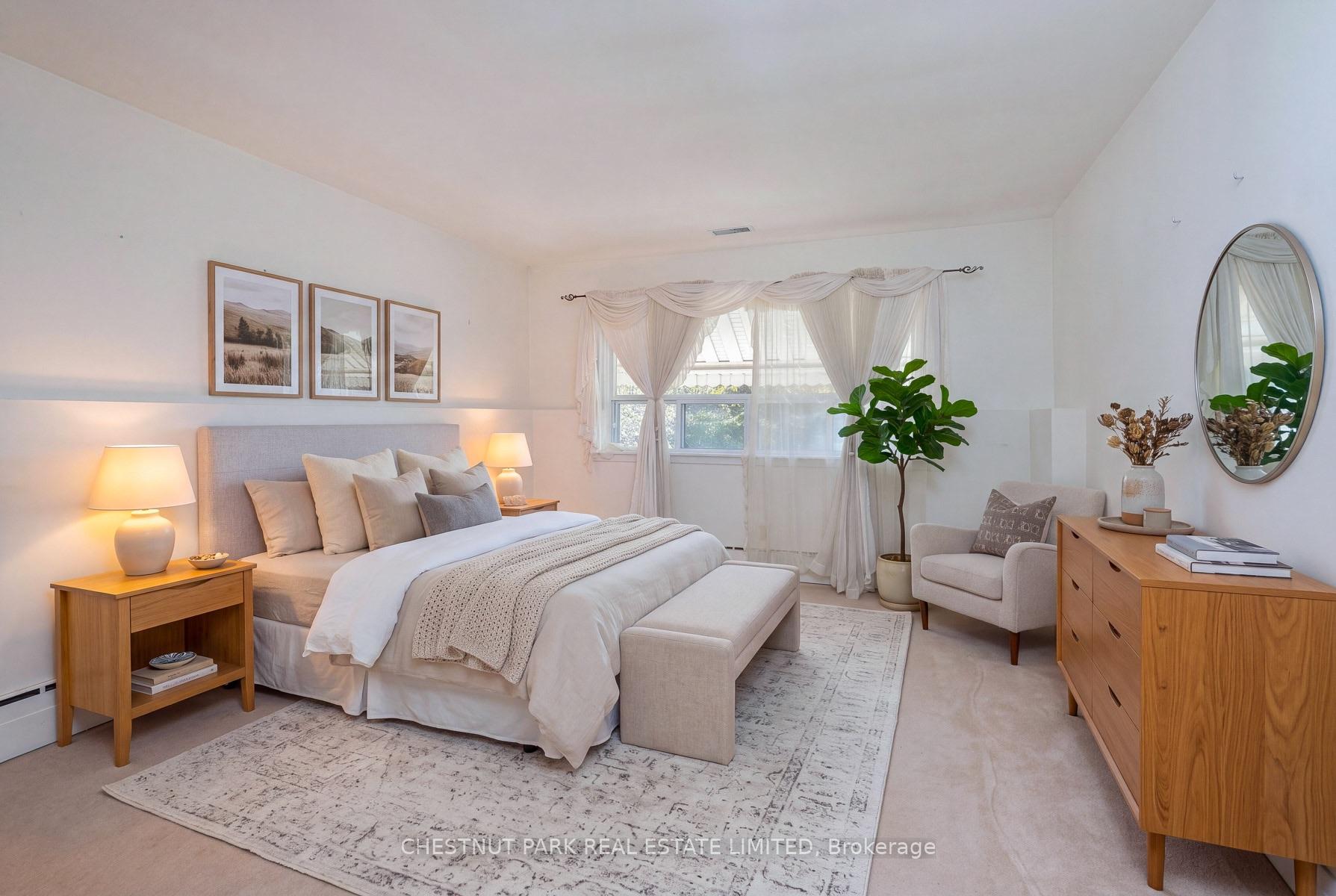 Photo 19 of 20 Strathroy Crescent, Markham, Old Markham Village — HOMEH
