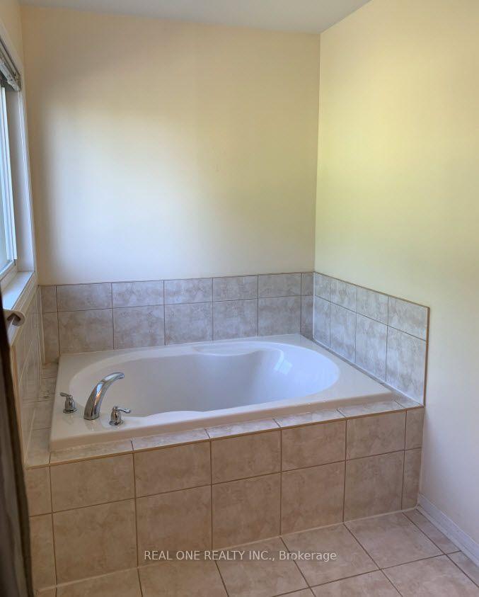 Photo 10 of 209 Blackburn Drive, Brantford, Empire South — HOMEH