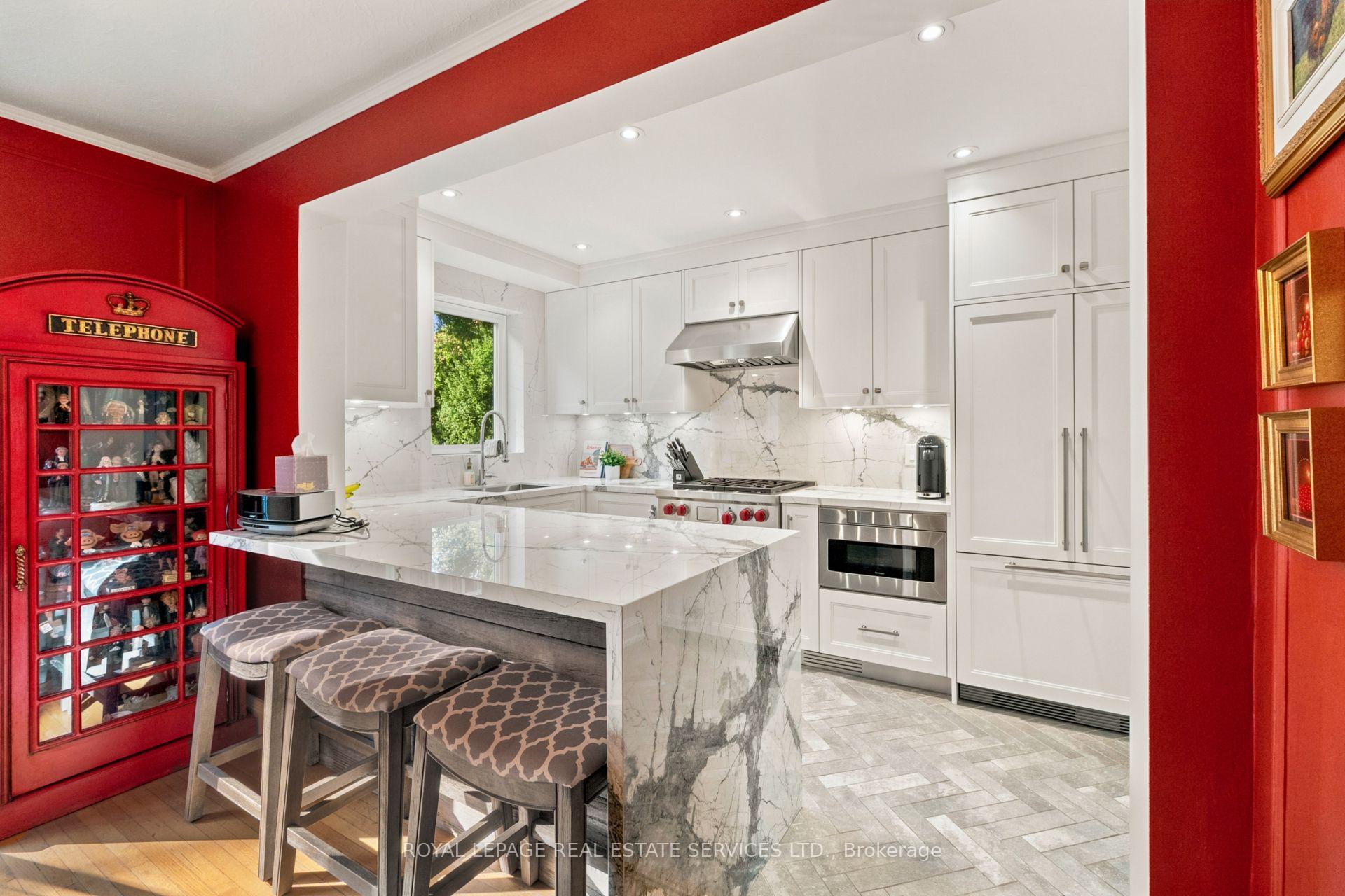 Photo 12 of 64 Cliveden Avenue, Etobicoke, Stonegate-Queensway — HOMEH