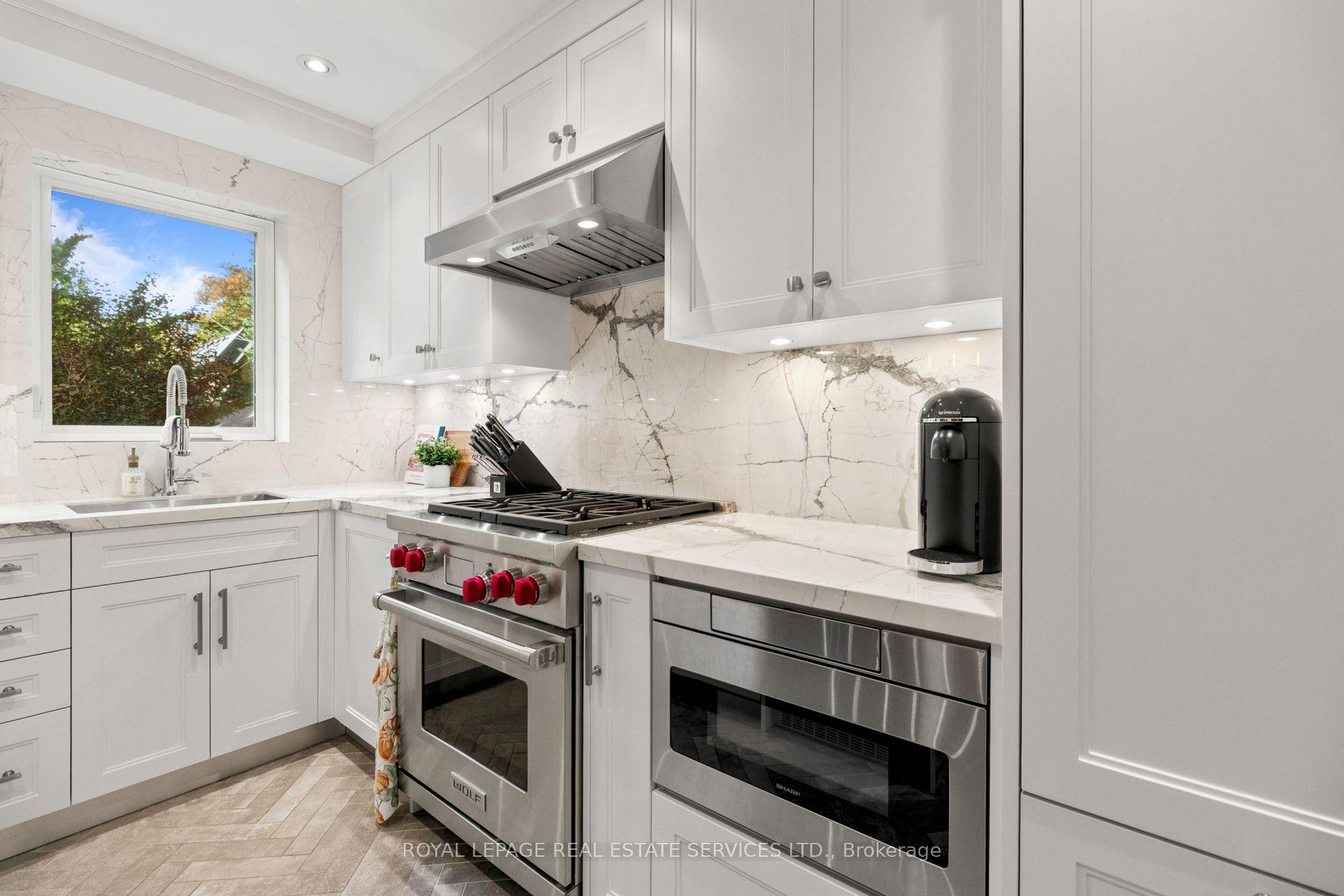 Photo 15 of 64 Cliveden Avenue, Etobicoke, Stonegate-Queensway — HOMEH