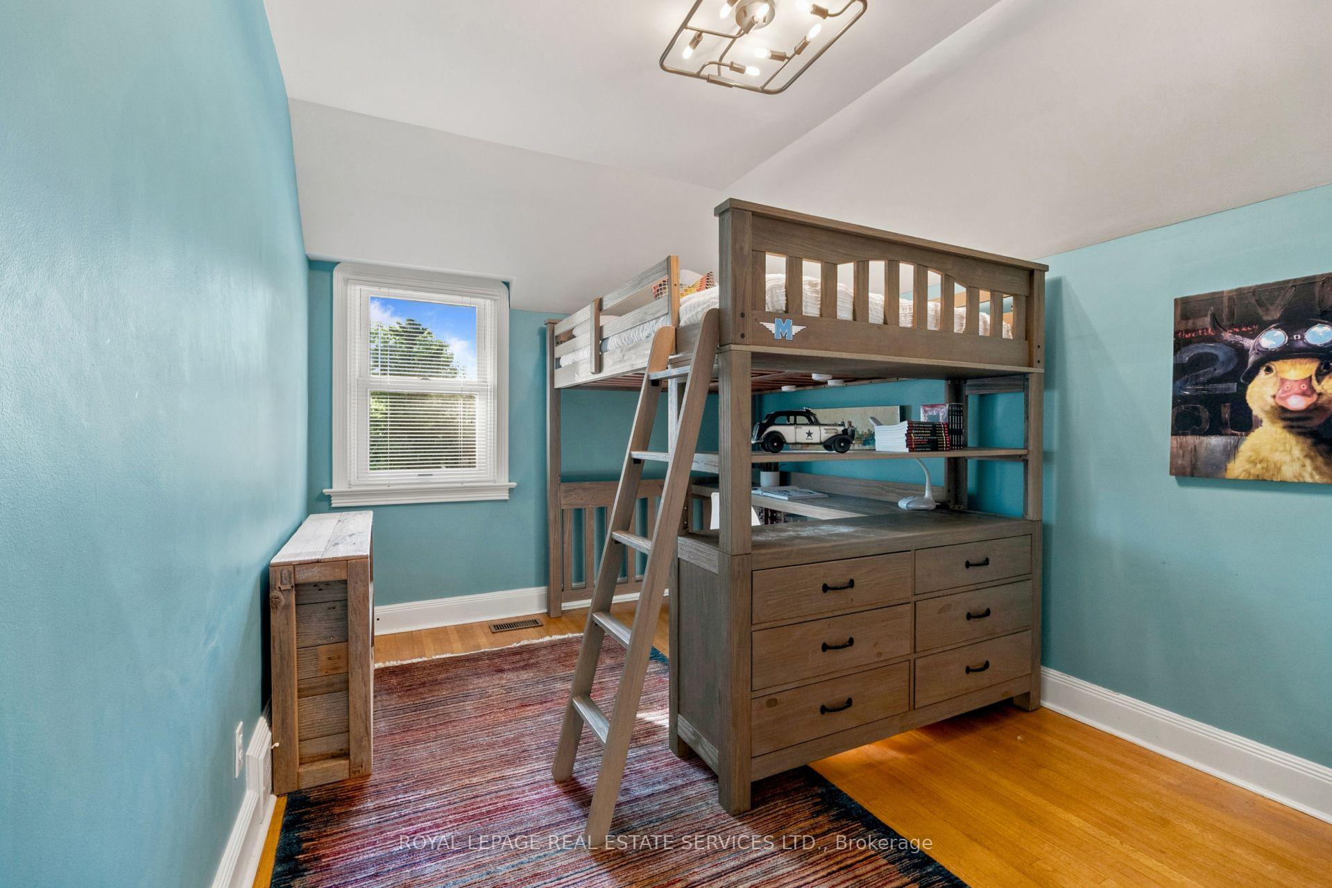 Photo 19 of 64 Cliveden Avenue, Etobicoke, Stonegate-Queensway — HOMEH