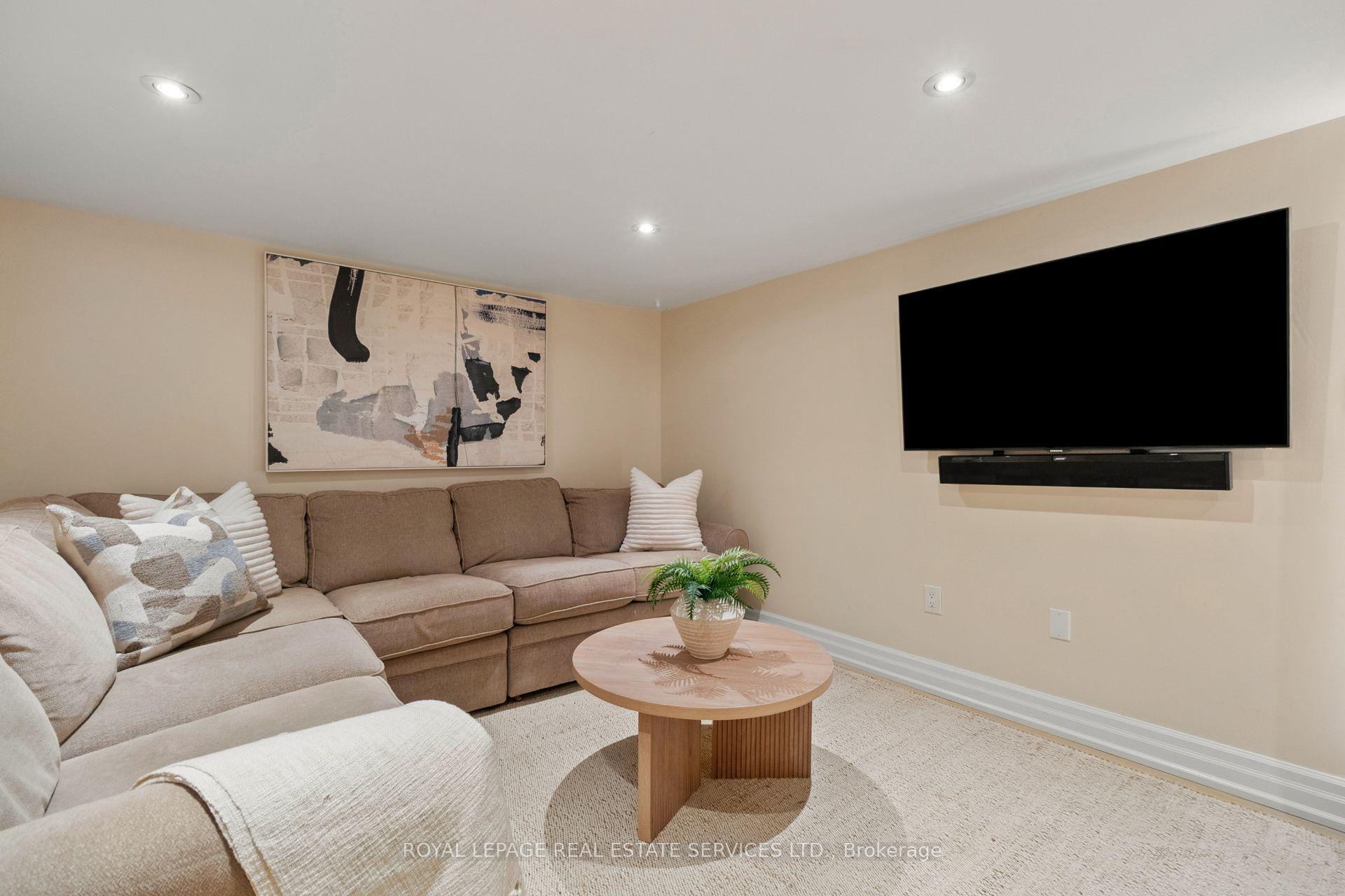 Photo 28 of 64 Cliveden Avenue, Etobicoke, Stonegate-Queensway — HOMEH