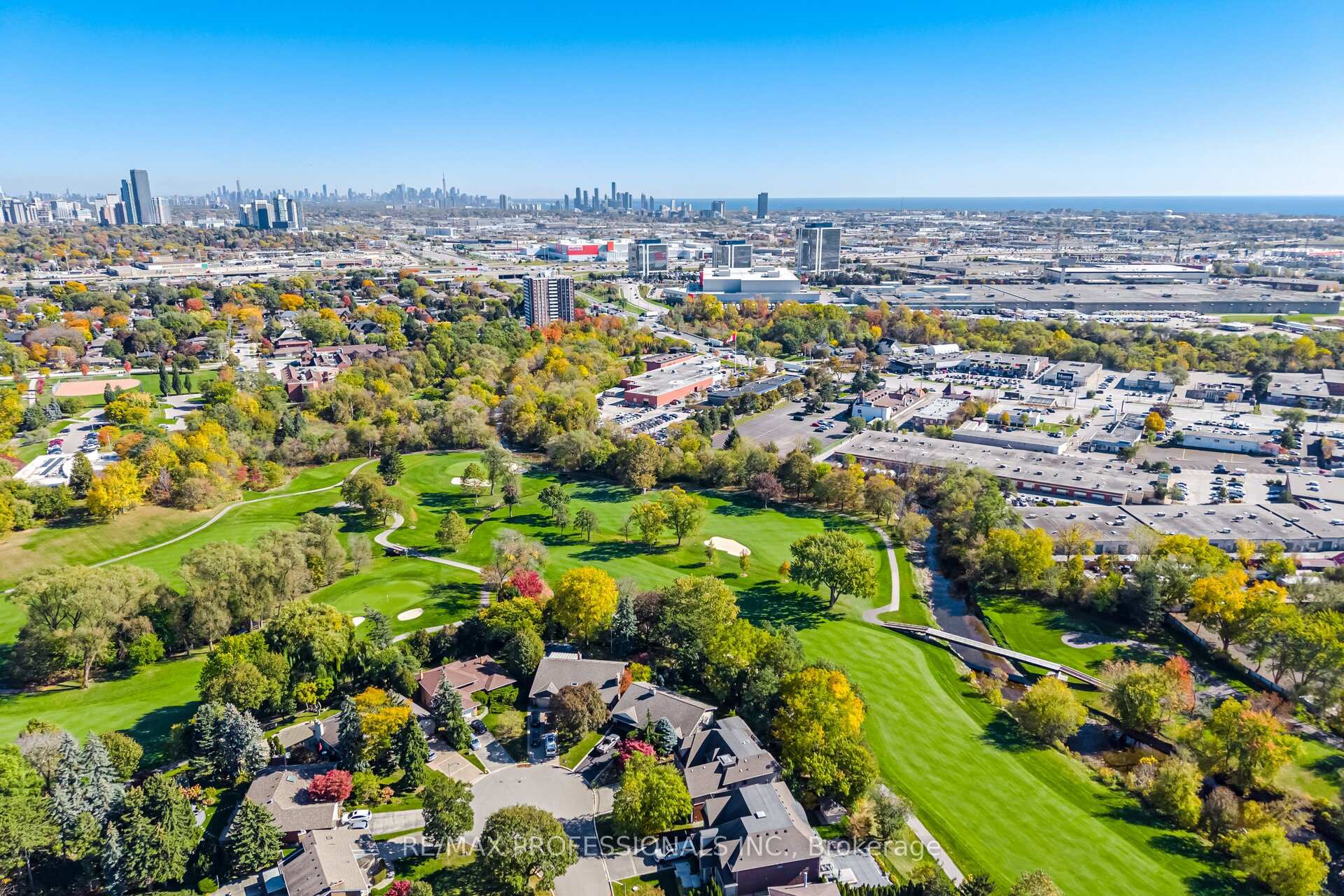 Photo 39 of 103 Mill Road, Etobicoke, Markland Wood — HOMEH