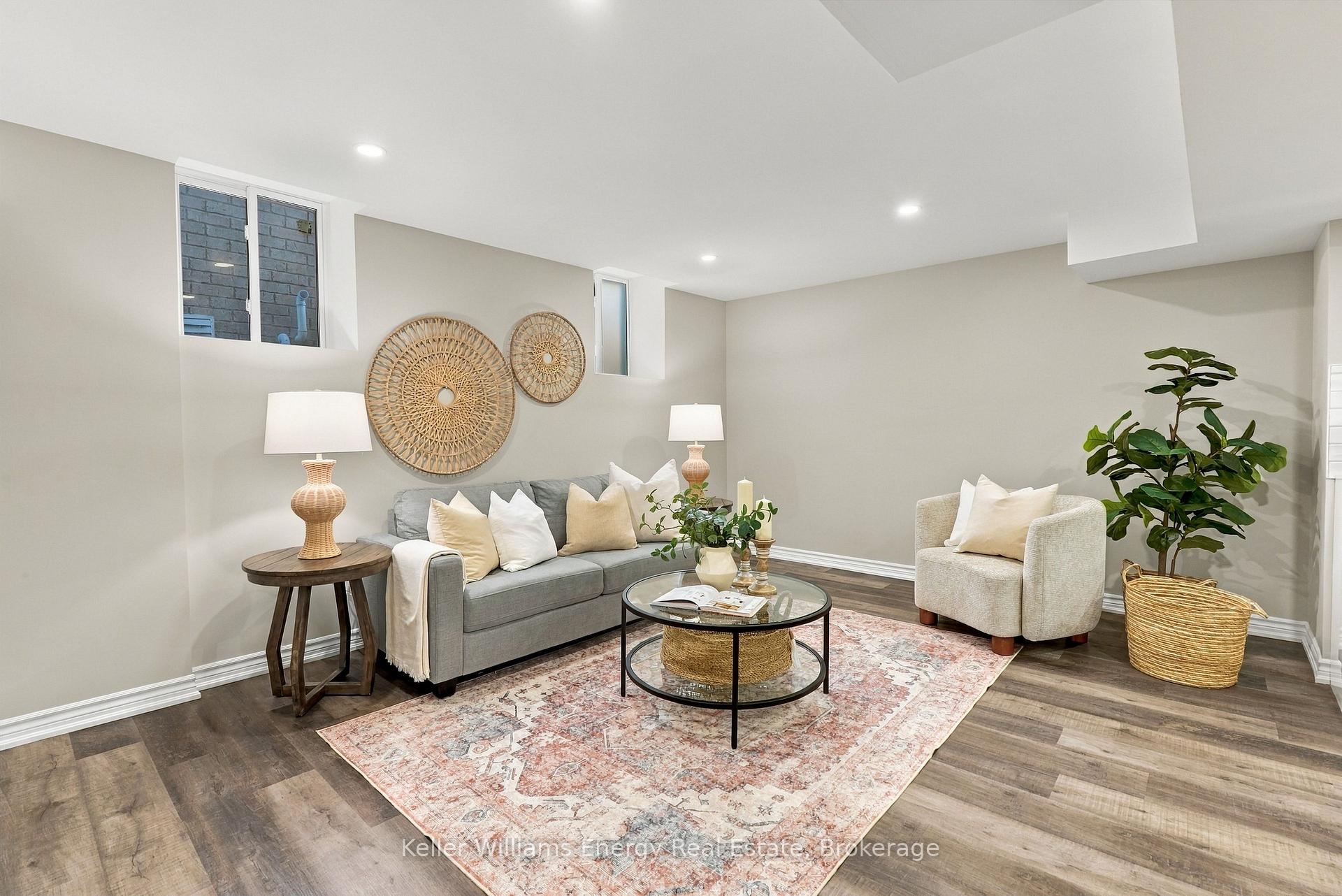 Photo 27 of 165 Douglas Kemp Crescent, Clarington, Bowmanville — HOMEH