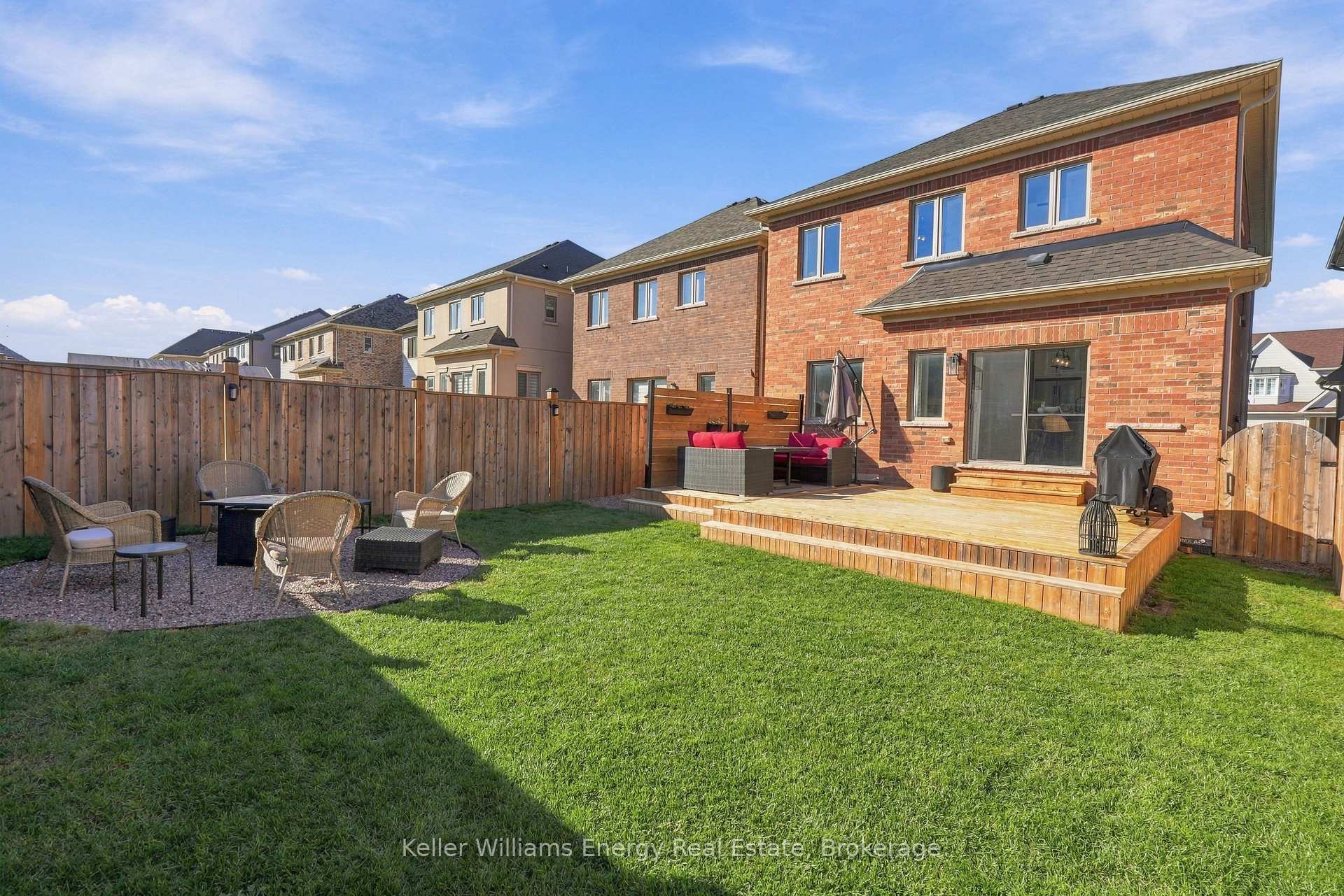 Photo 35 of 165 Douglas Kemp Crescent, Clarington, Bowmanville — HOMEH