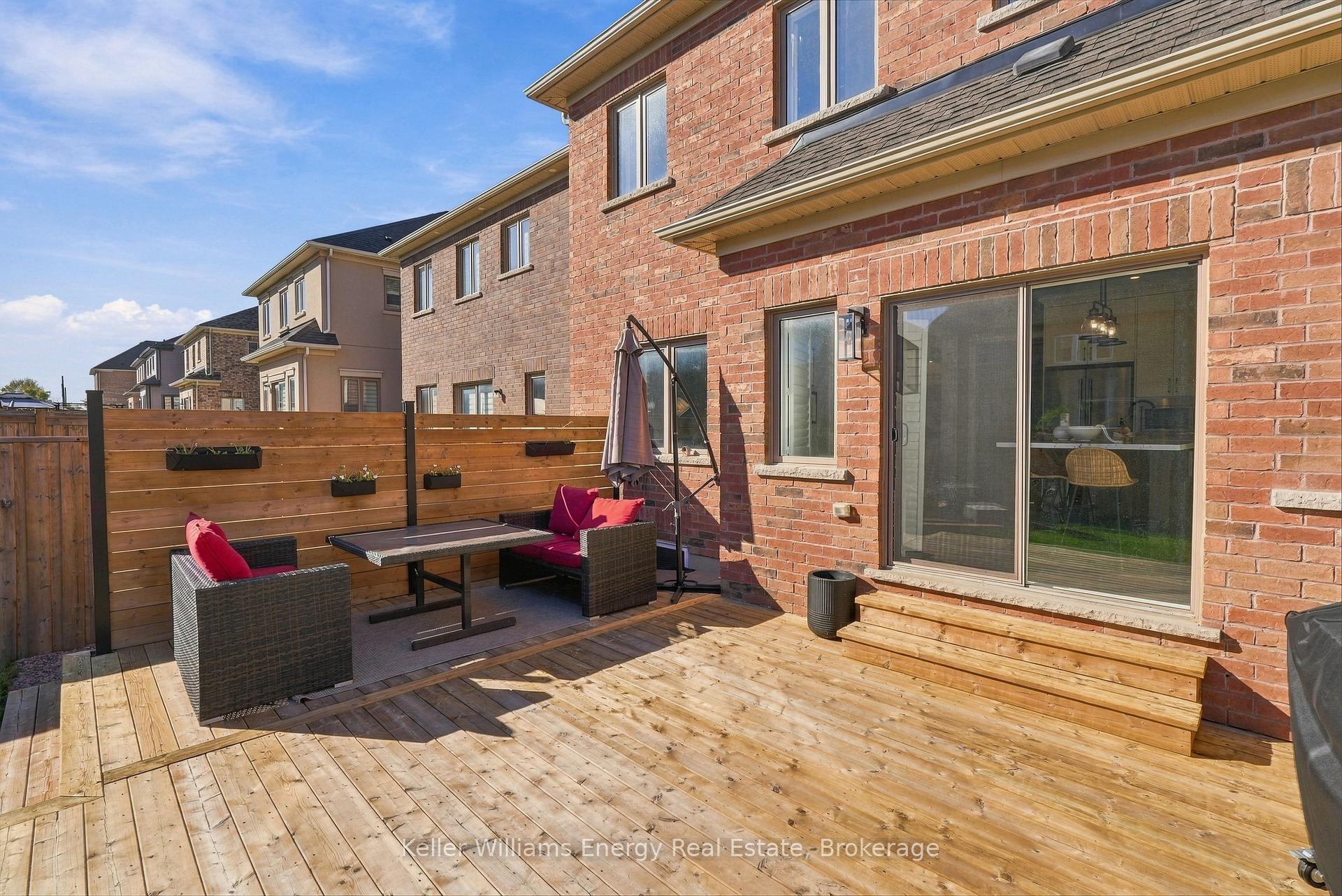 Photo 37 of 165 Douglas Kemp Crescent, Clarington, Bowmanville — HOMEH