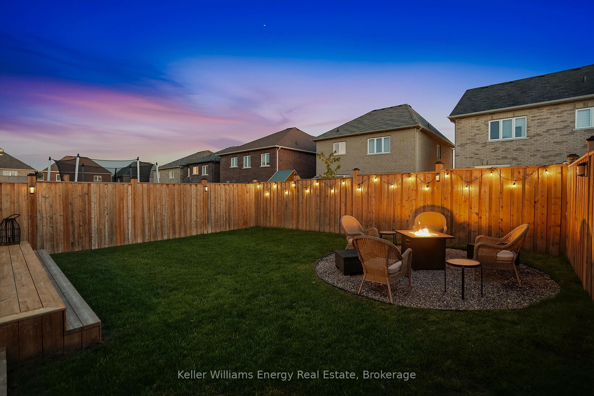 Photo 40 of 165 Douglas Kemp Crescent, Clarington, Bowmanville — HOMEH