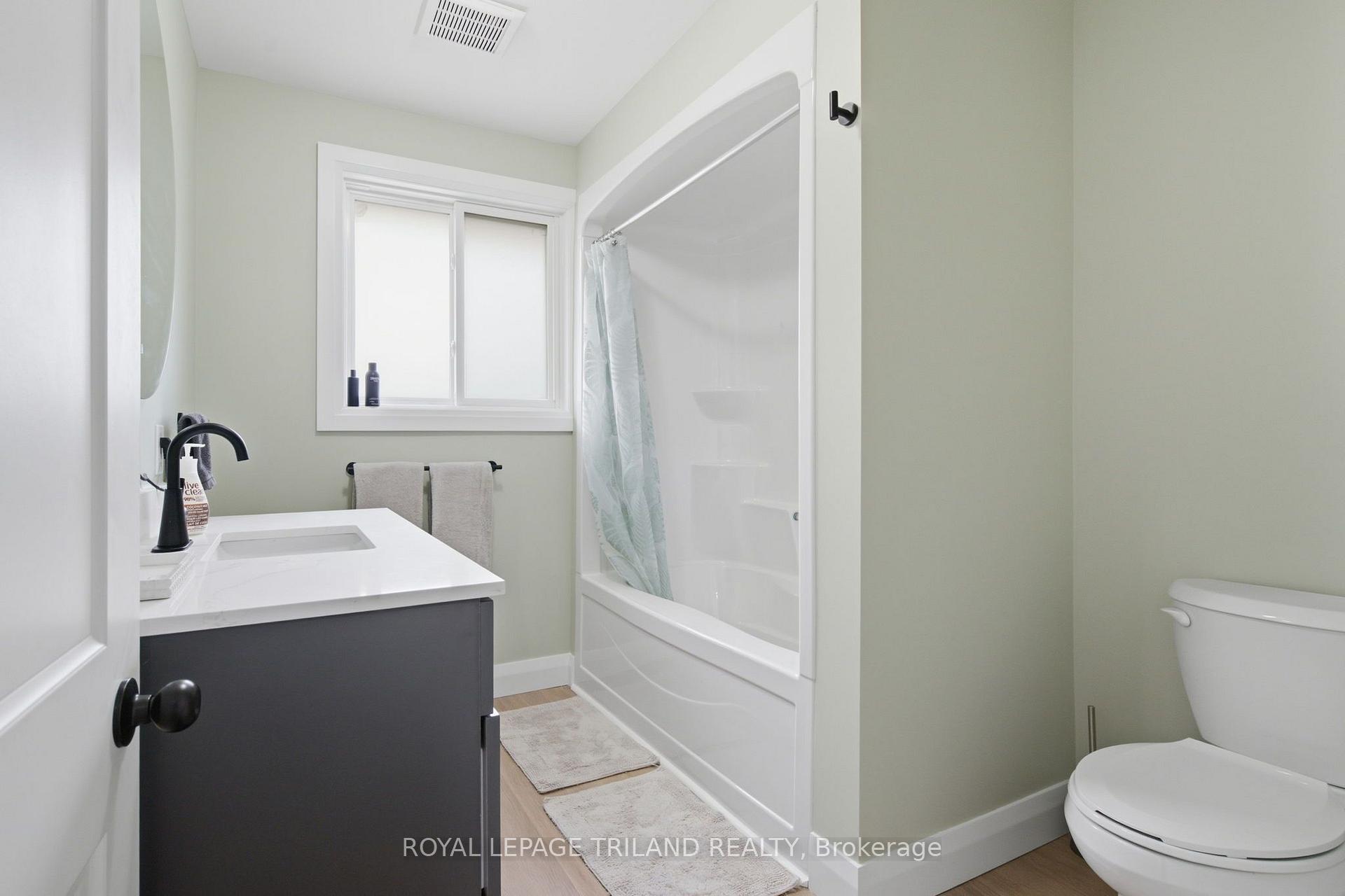 Photo 21 of Unit UPPER, 27 Aldborough Avenue, St. Thomas — HOMEH