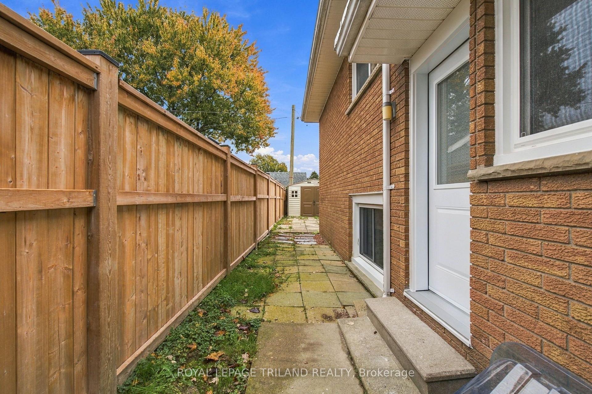 Photo 26 of Unit UPPER, 27 Aldborough Avenue, St. Thomas — HOMEH