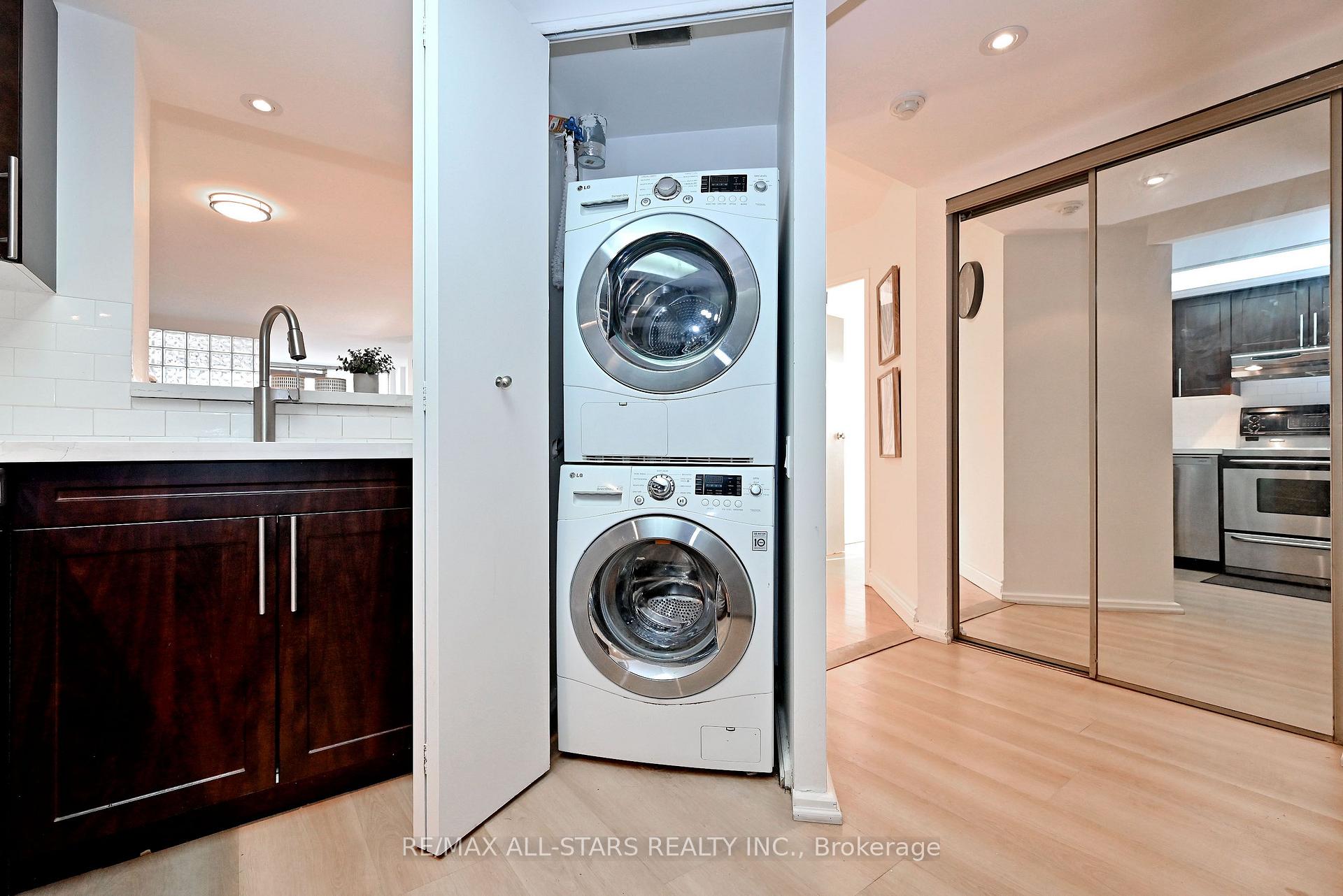 Photo 15 of Unit 2112, 15 Maitland Place, Toronto, Cabbagetown-South St. James Town — HOMEH