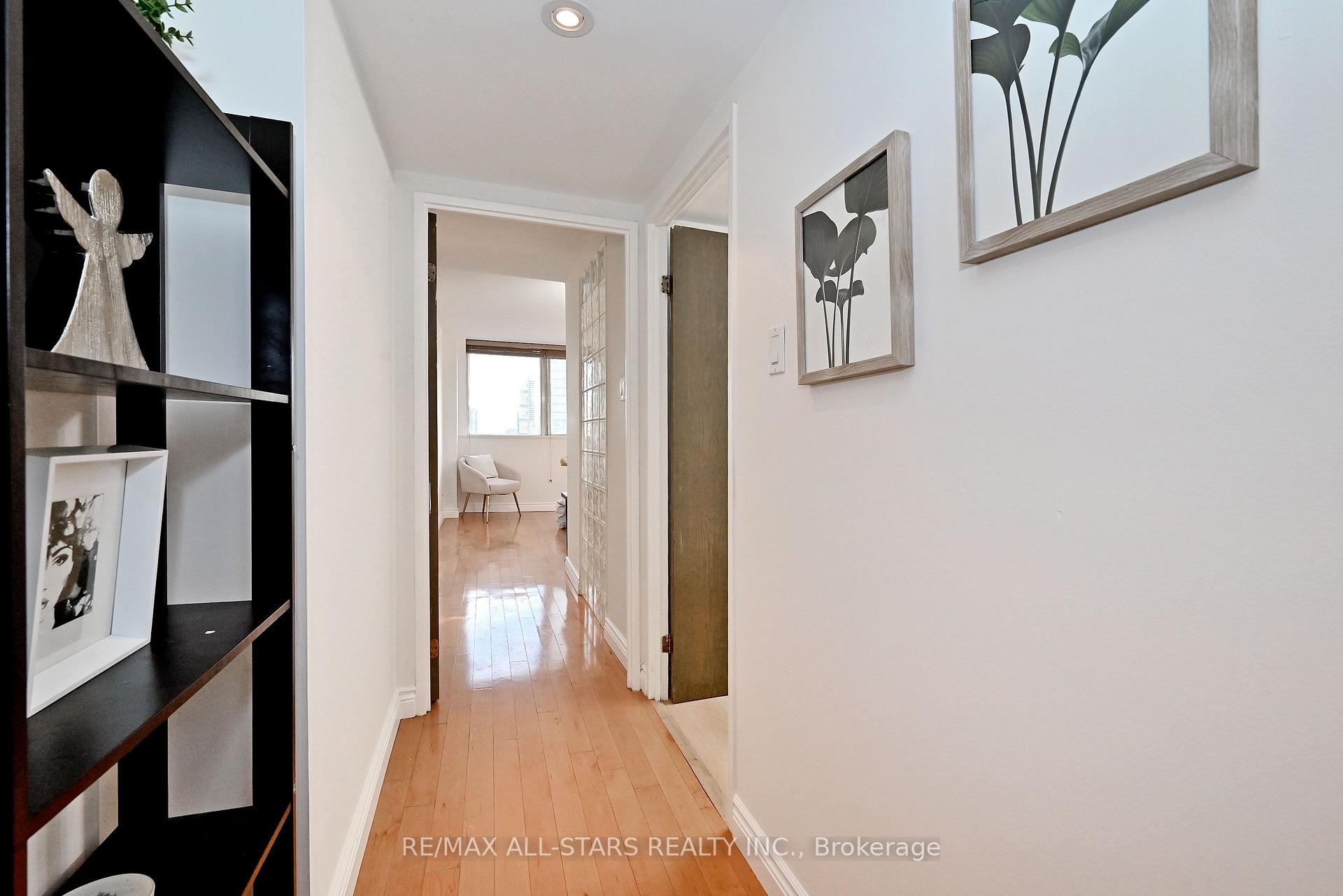 Photo 16 of Unit 2112, 15 Maitland Place, Toronto, Cabbagetown-South St. James Town — HOMEH