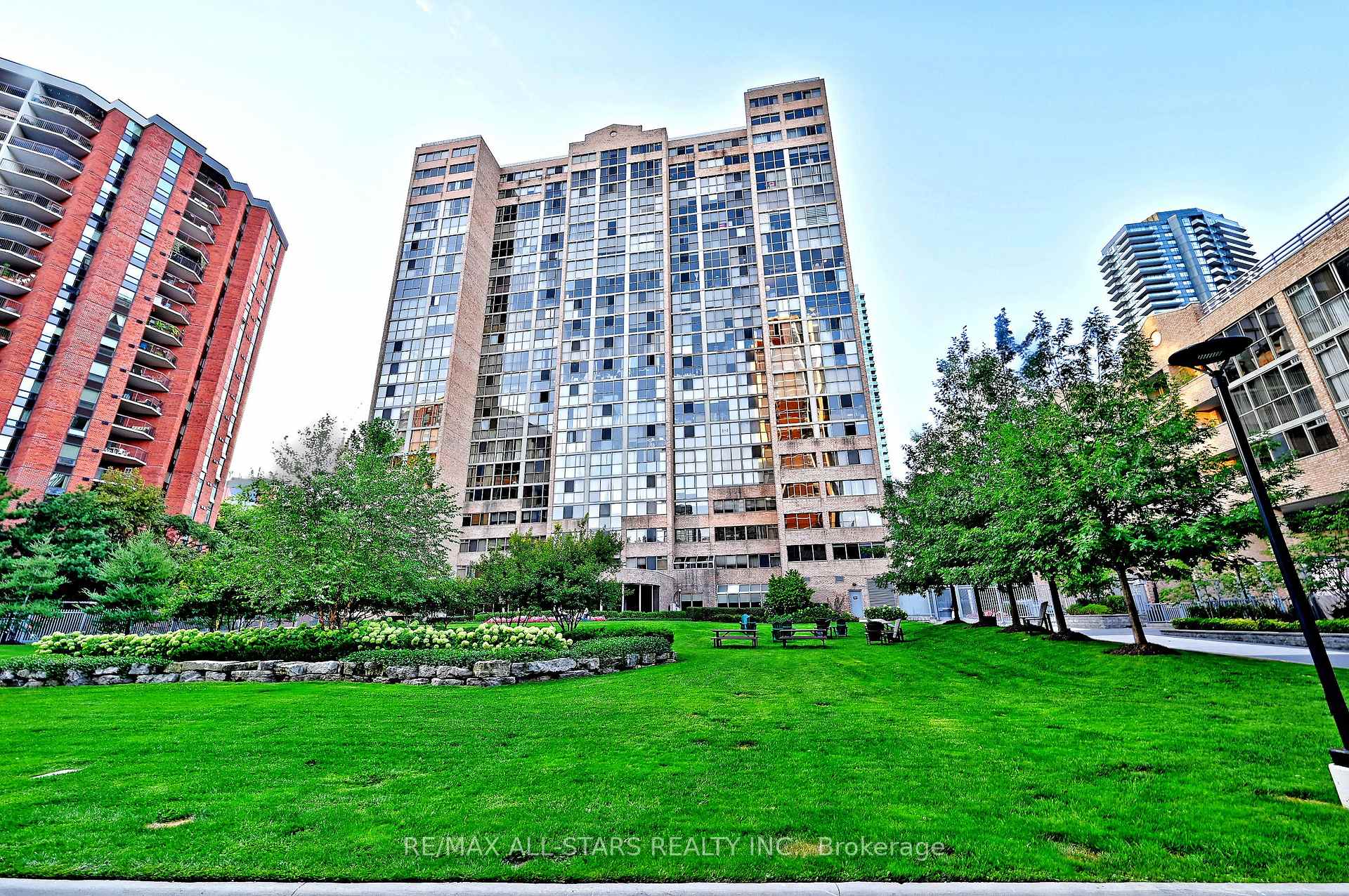 Photo 48 of Unit 2112, 15 Maitland Place, Toronto, Cabbagetown-South St. James Town — HOMEH