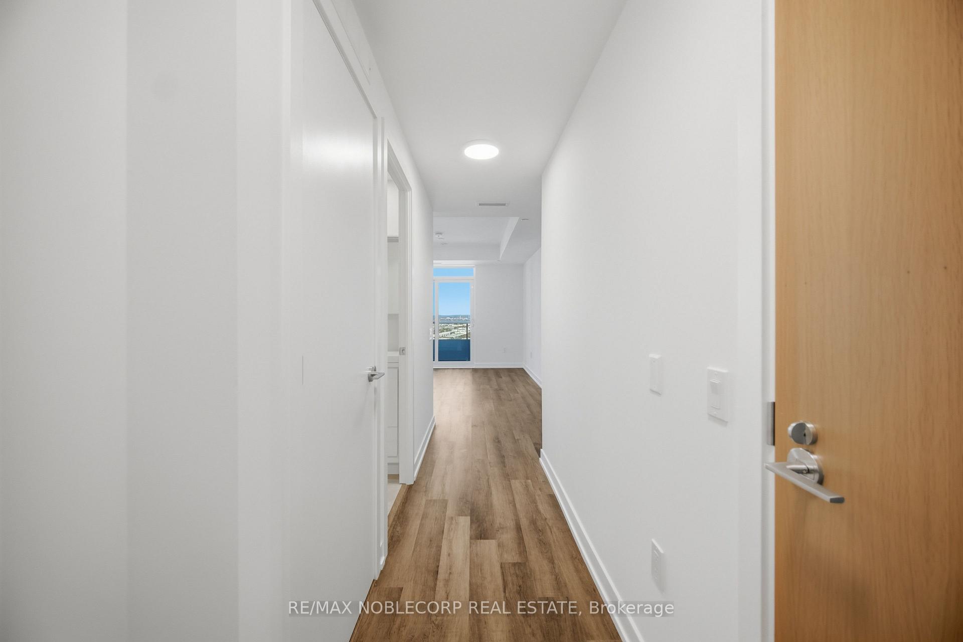 Photo 10 of Unit 2501, 5 Meadowdale Road, Vaughan, Vaughan Corporate Centre — HOMEH