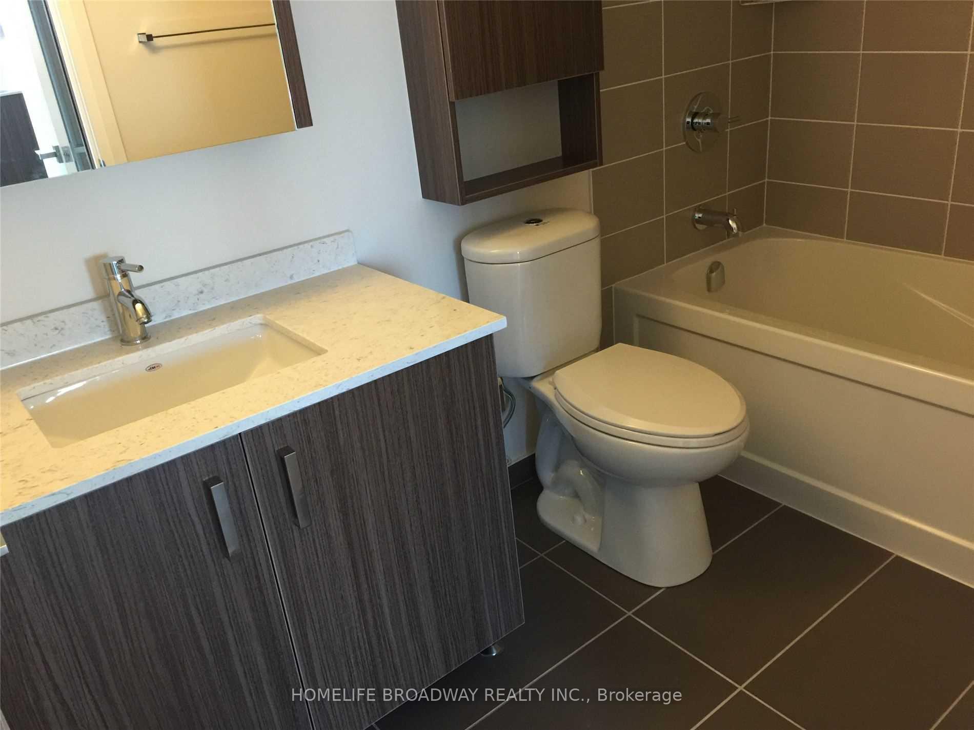 Photo 12 of Unit 1702, 18 Uptown Drive, Markham, Unionville — HOMEH