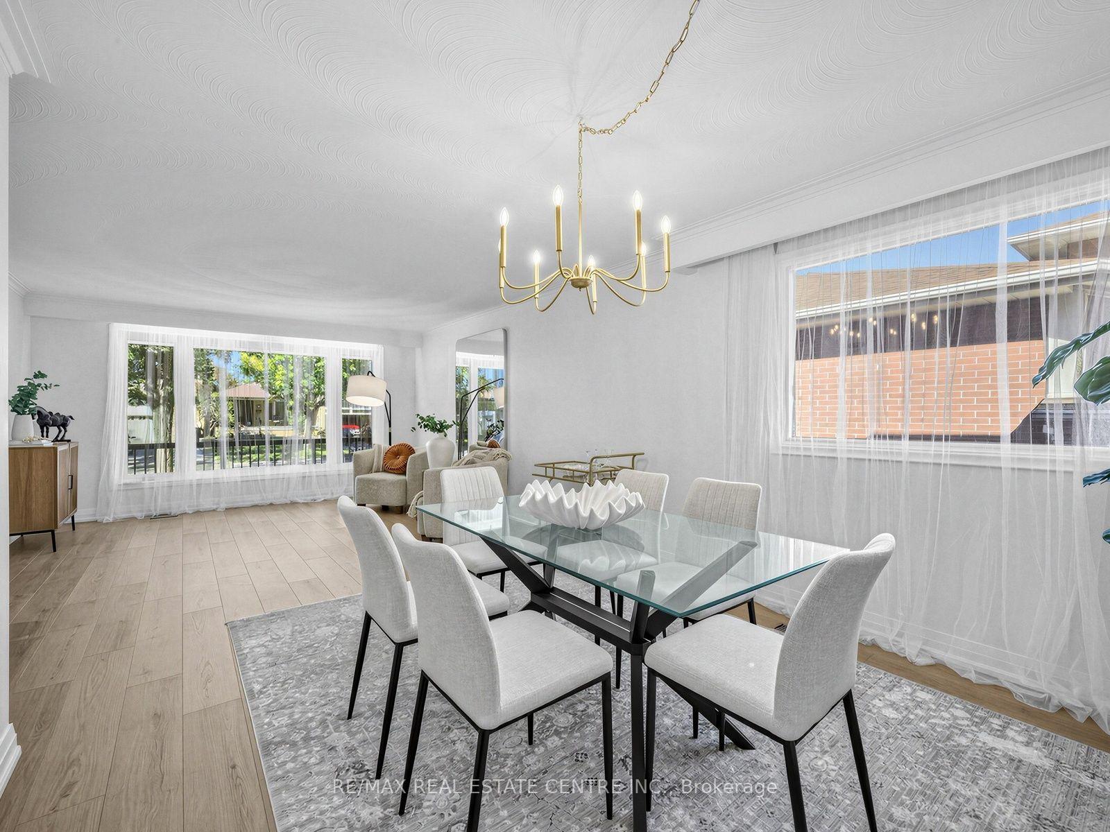 Photo 4 of 2362 Denise Road, Mississauga, Lakeview — HOMEH