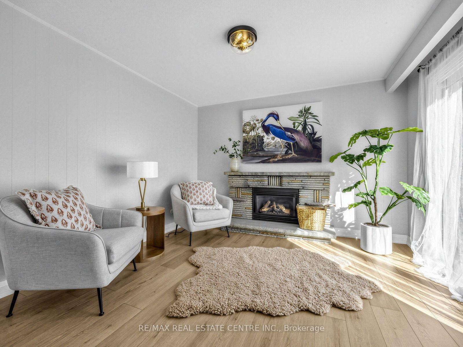 Photo 13 of 2362 Denise Road, Mississauga, Lakeview — HOMEH