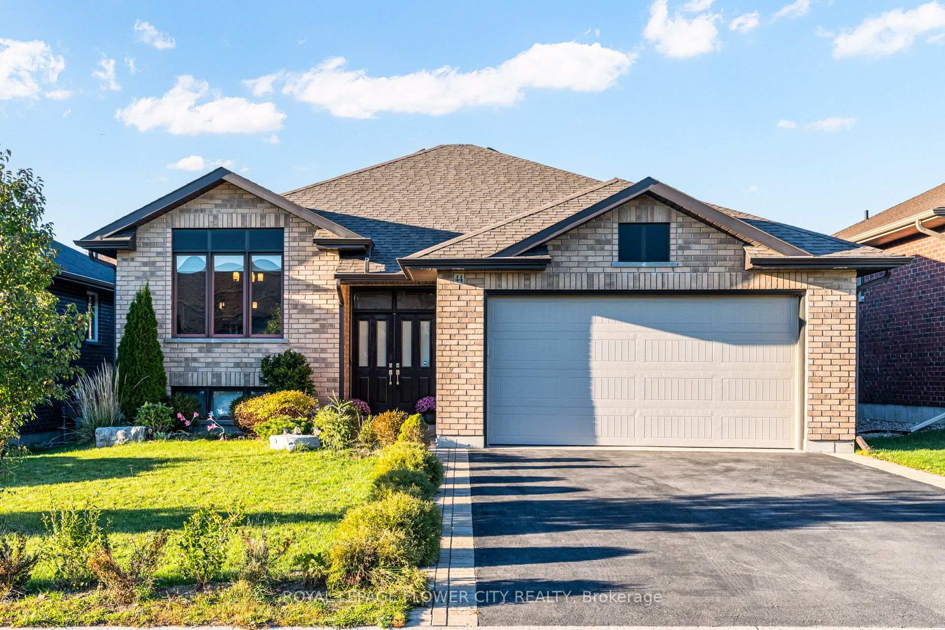 Photo 1 of 44 Liberty Crescent, Quinte West, Murray Ward — HOMEH