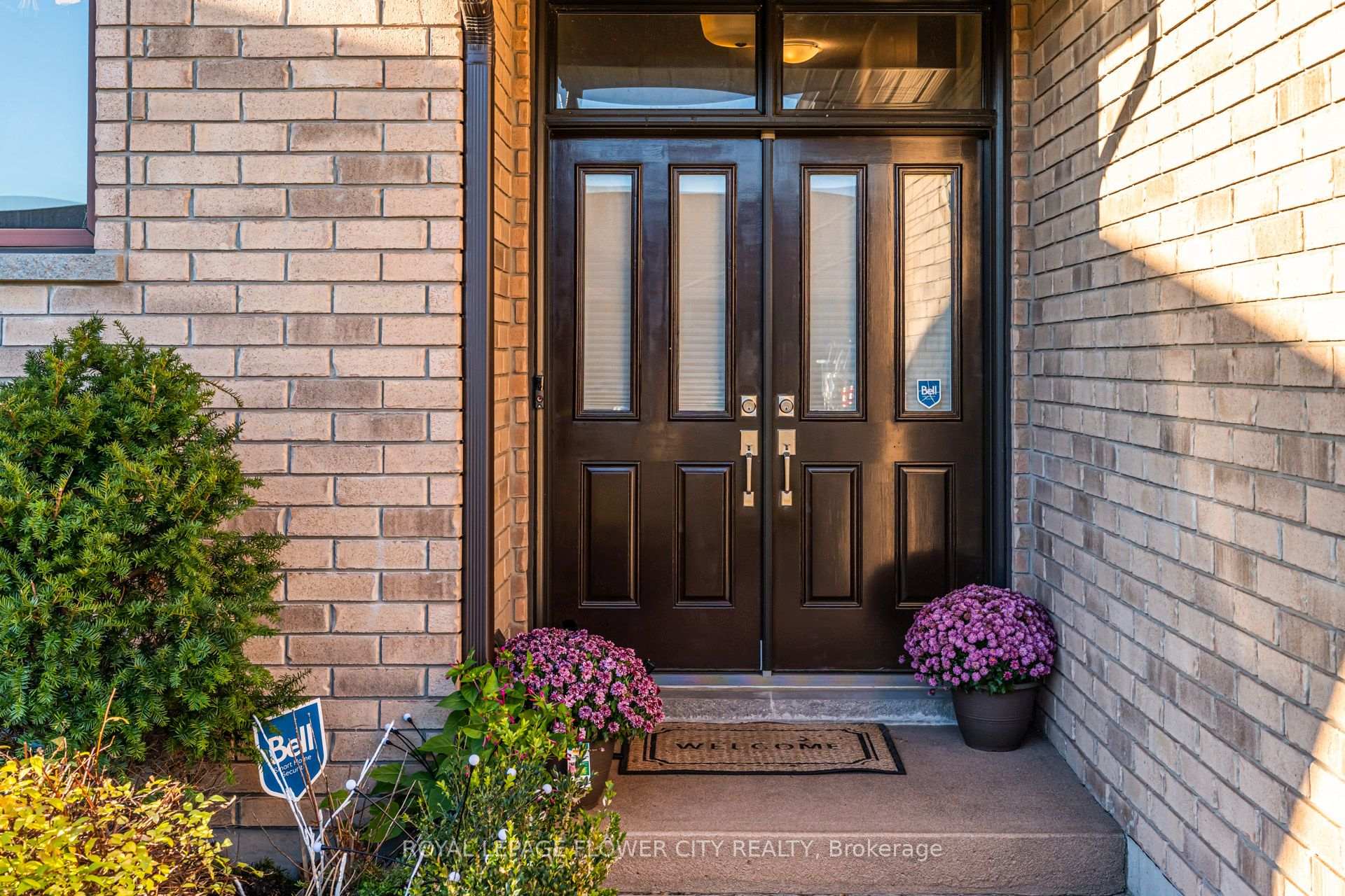 Photo 4 of 44 Liberty Crescent, Quinte West, Murray Ward — HOMEH