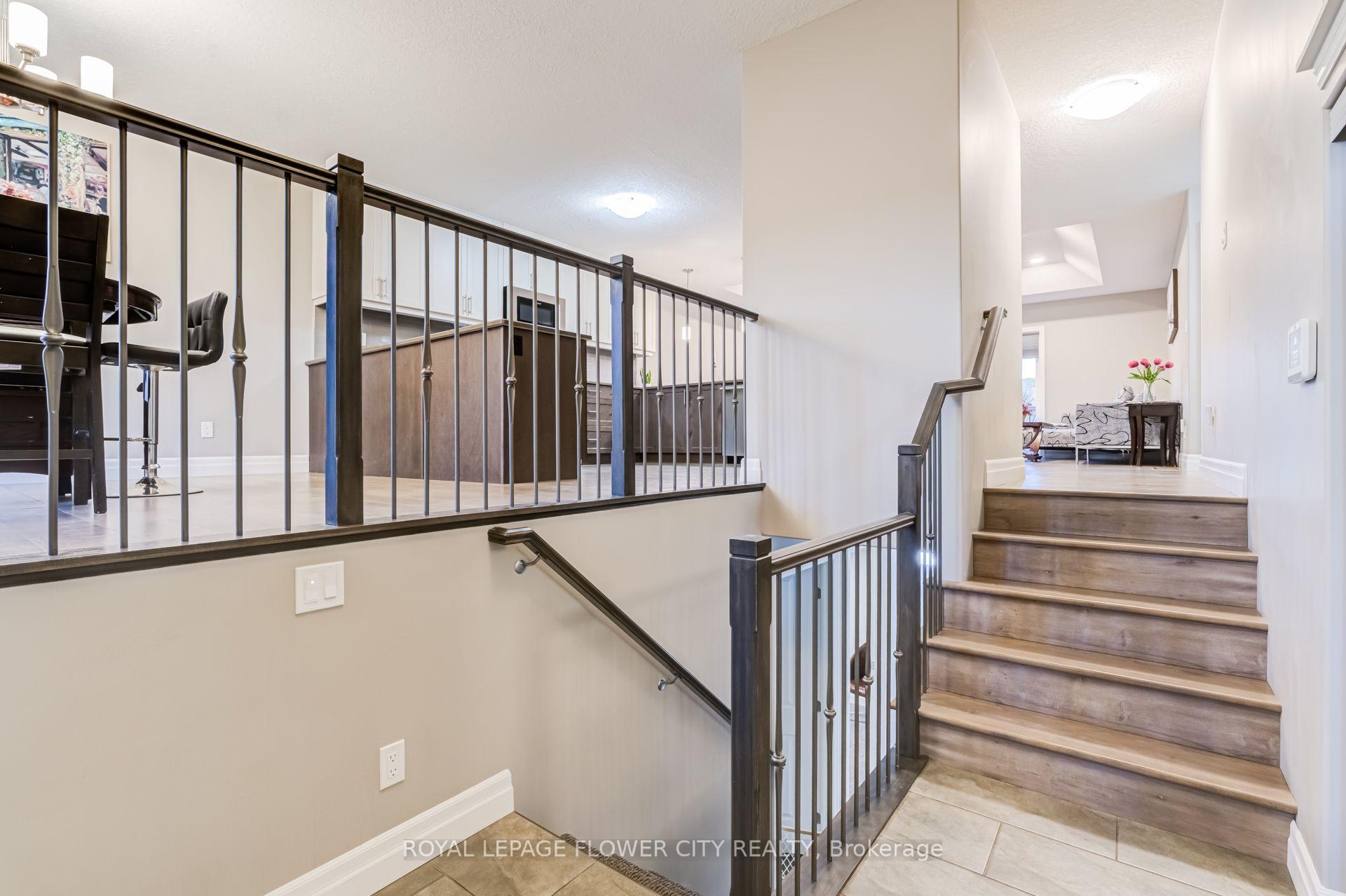 Photo 5 of 44 Liberty Crescent, Quinte West, Murray Ward — HOMEH