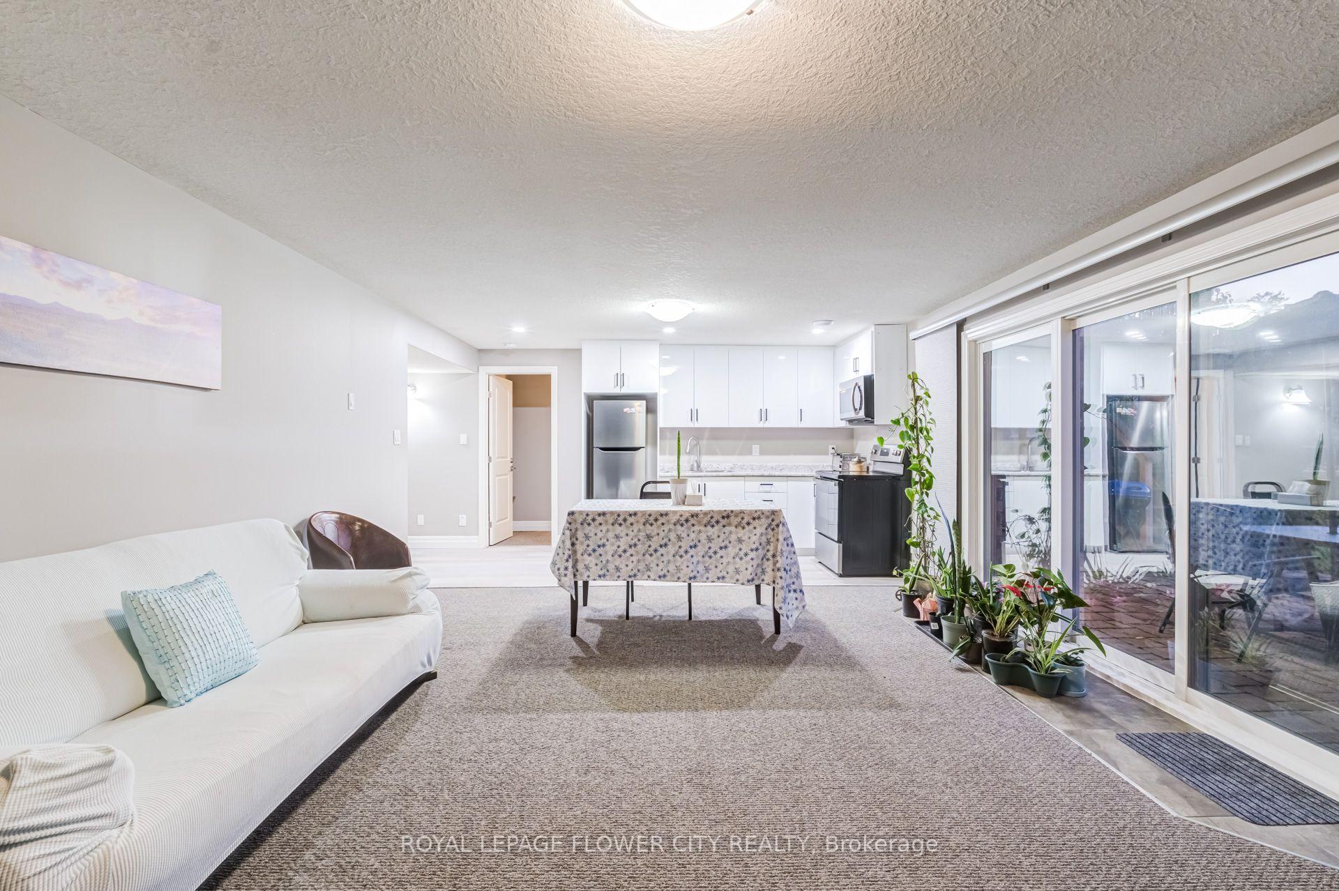 Photo 32 of 44 Liberty Crescent, Quinte West, Murray Ward — HOMEH