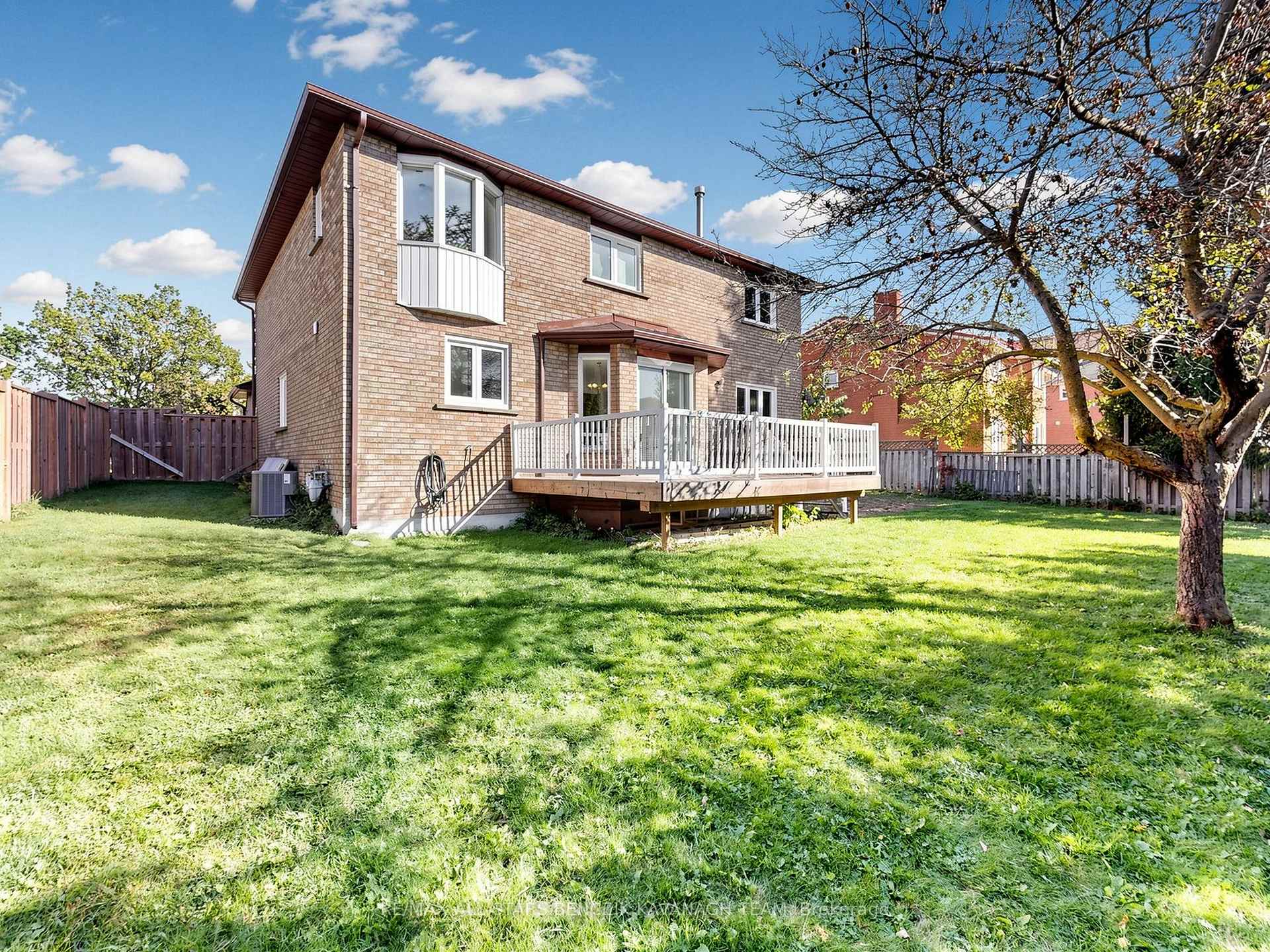 Photo 24 of 37 Dowling Circle, Markham, Milliken Mills East — HOMEH