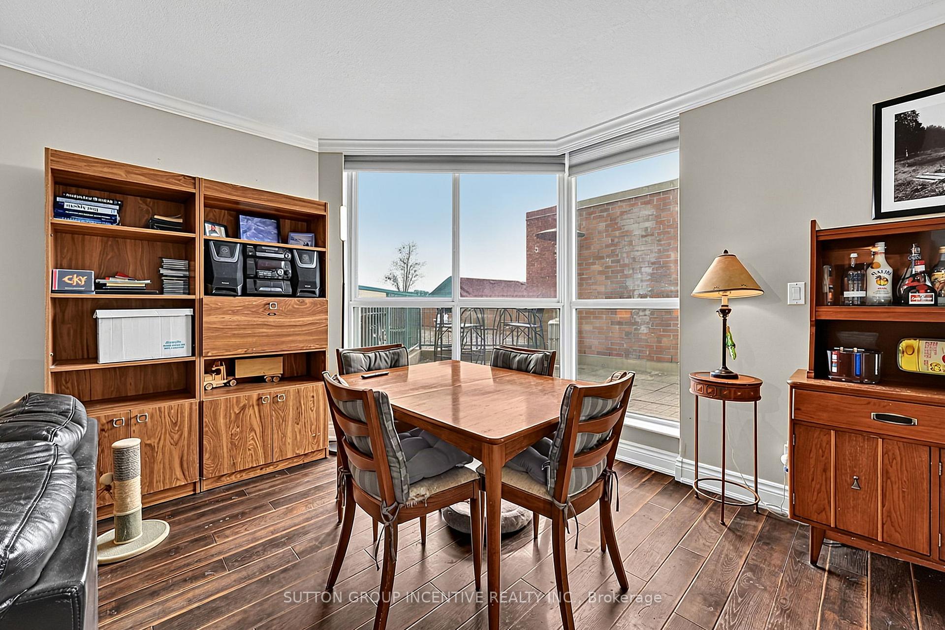 Photo 13 of Unit 304, 140 Dunlop Street E, Barrie, City Centre — HOMEH