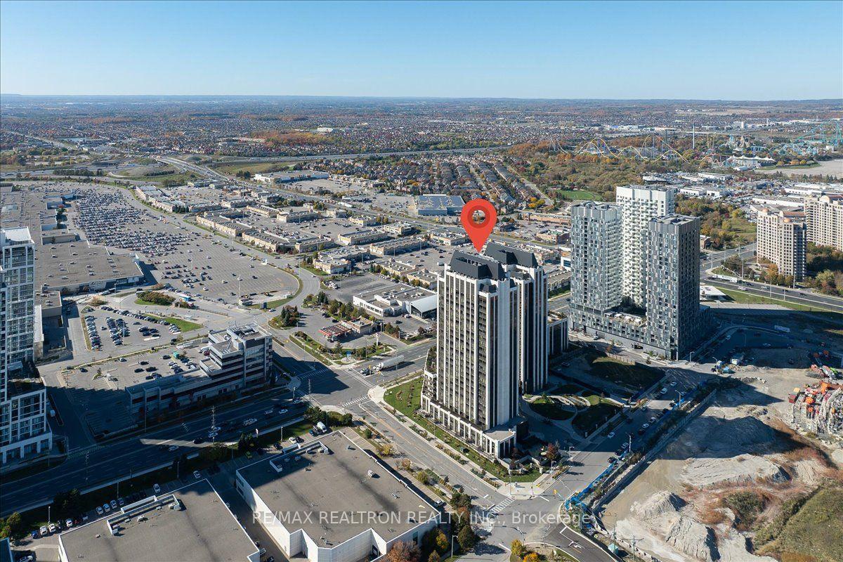 Photo 2 of Unit 802, 9075 Jane Street, Vaughan, Concord — HOMEH