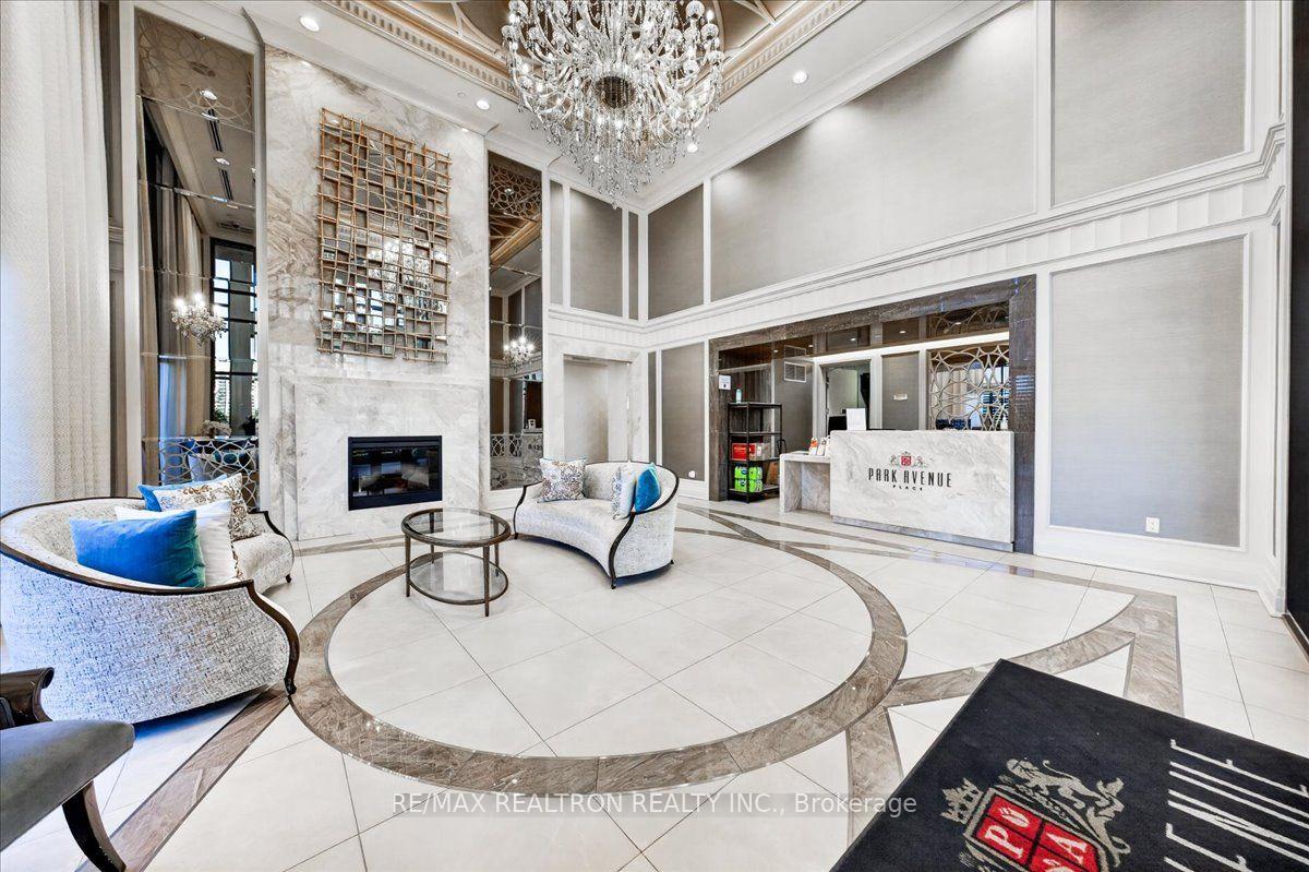 Photo 6 of Unit 802, 9075 Jane Street, Vaughan, Concord — HOMEH