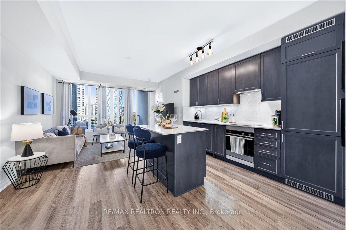 Photo 12 of Unit 802, 9075 Jane Street, Vaughan, Concord — HOMEH