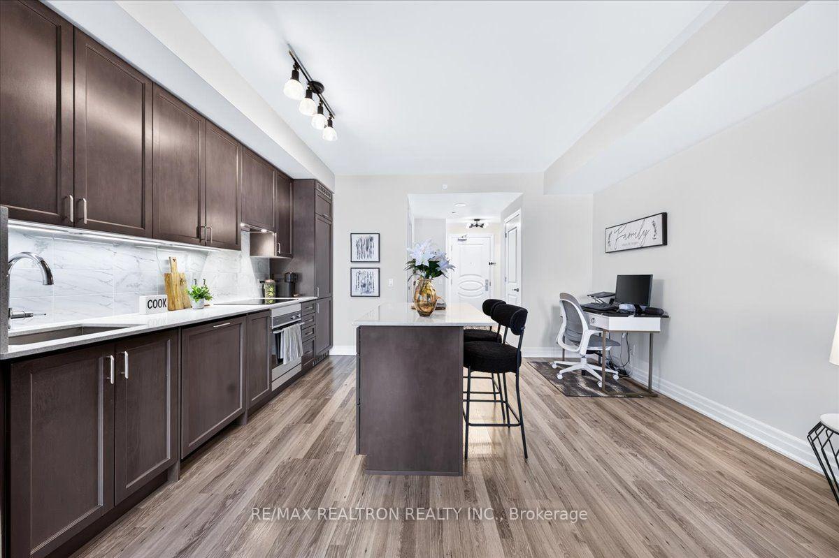 Photo 16 of Unit 802, 9075 Jane Street, Vaughan, Concord — HOMEH