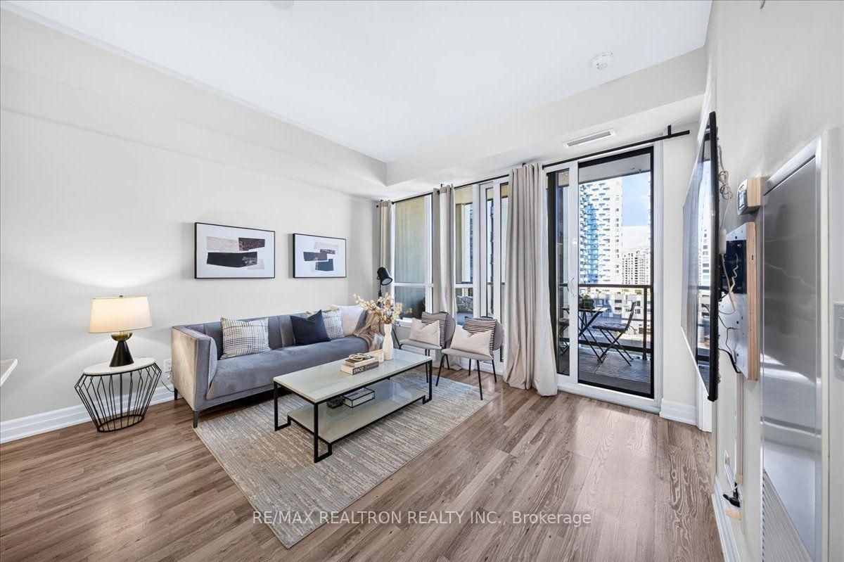 Photo 21 of Unit 802, 9075 Jane Street, Vaughan, Concord — HOMEH