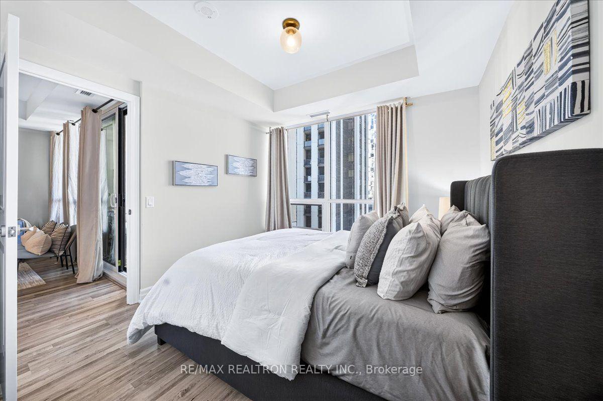 Photo 30 of Unit 802, 9075 Jane Street, Vaughan, Concord — HOMEH