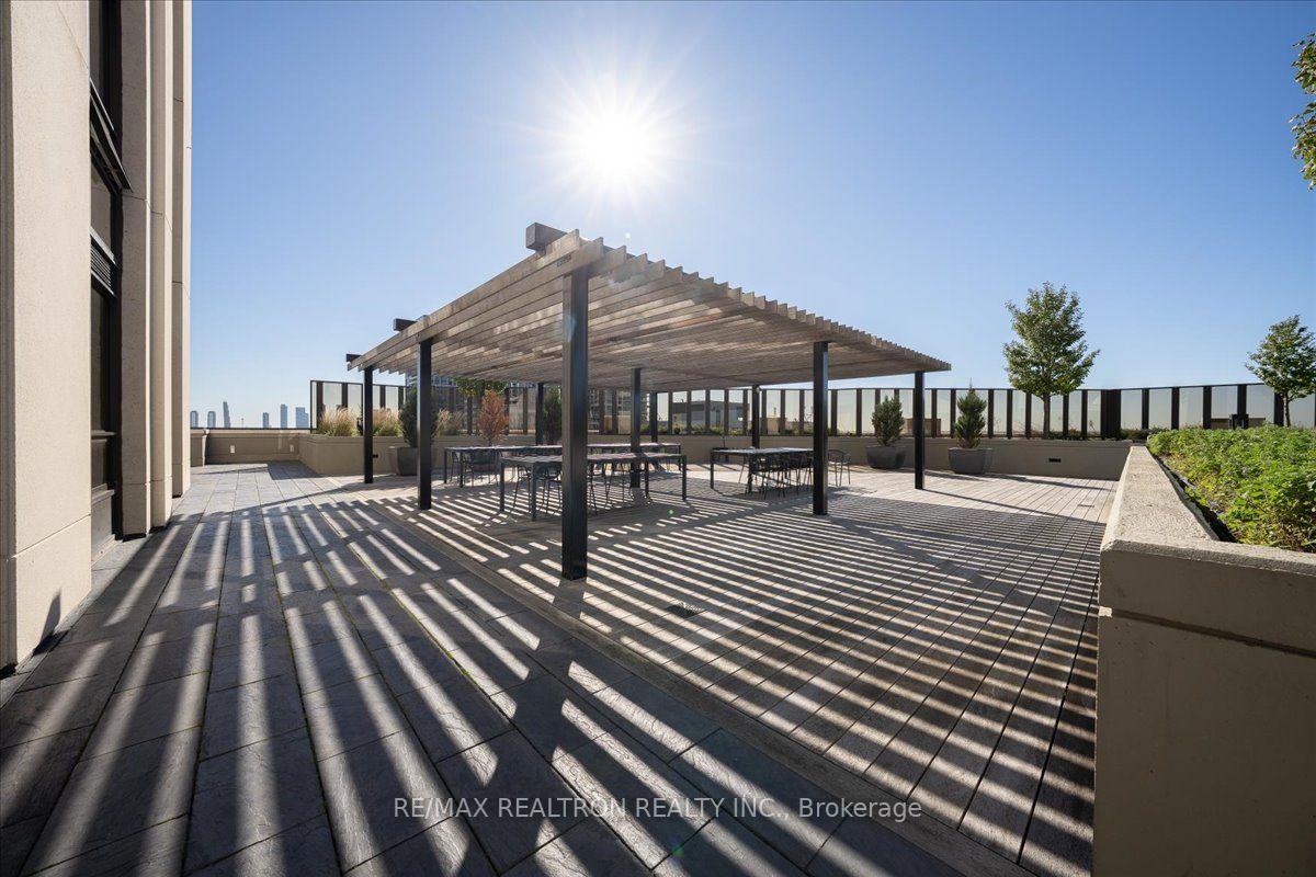 Photo 44 of Unit 802, 9075 Jane Street, Vaughan, Concord — HOMEH