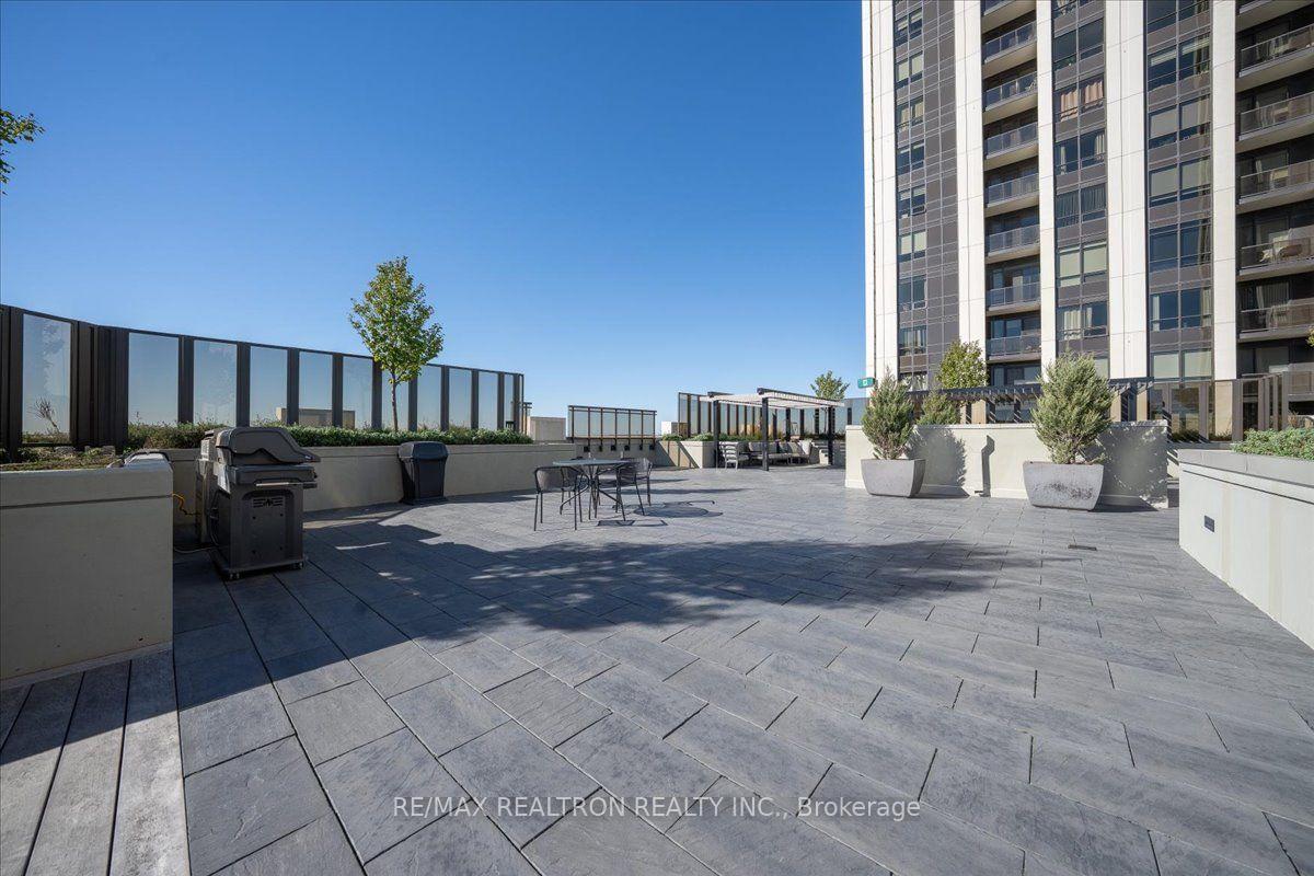 Photo 46 of Unit 802, 9075 Jane Street, Vaughan, Concord — HOMEH