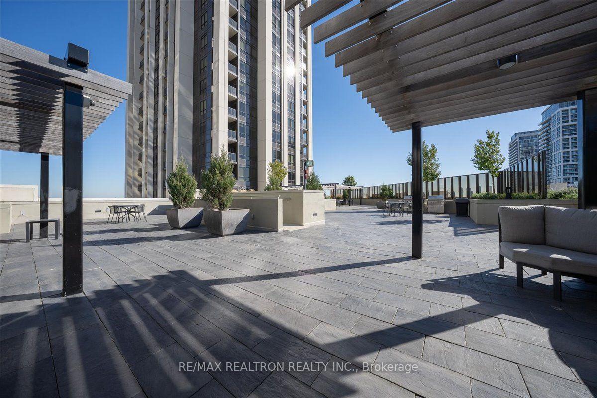 Photo 48 of Unit 802, 9075 Jane Street, Vaughan, Concord — HOMEH