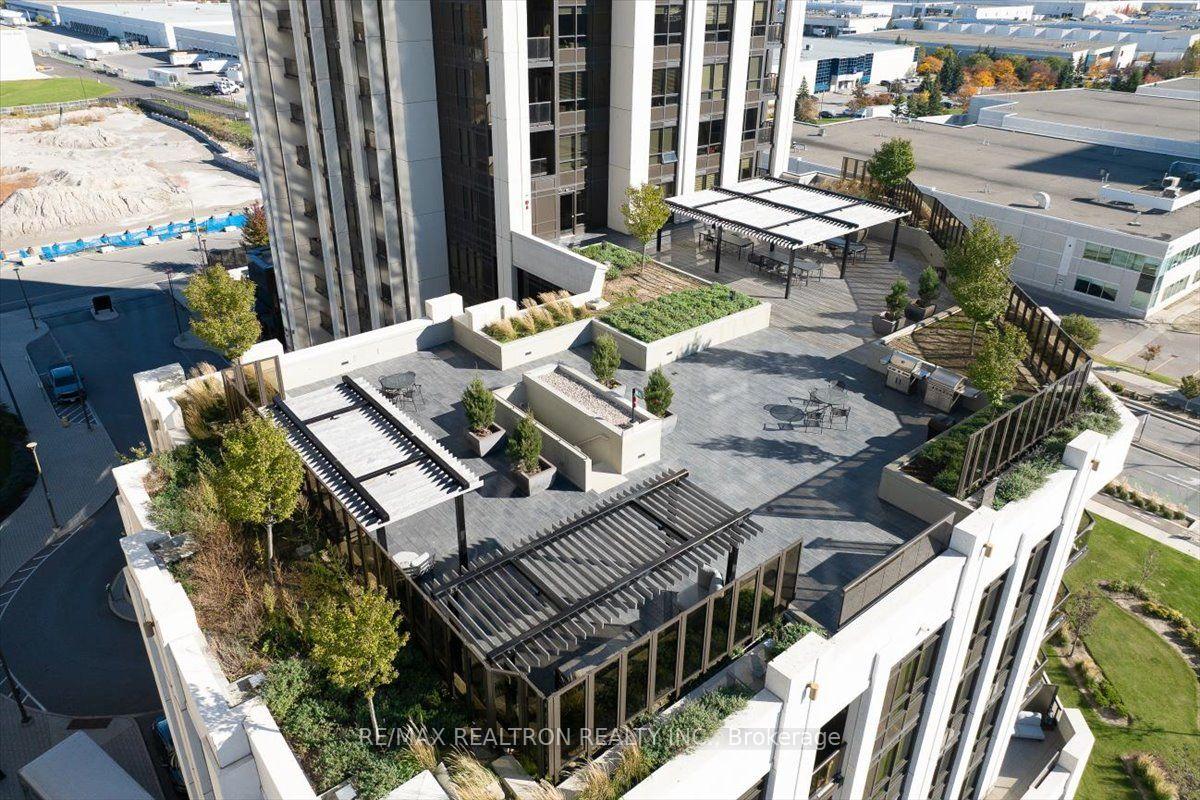 Photo 50 of Unit 802, 9075 Jane Street, Vaughan, Concord — HOMEH