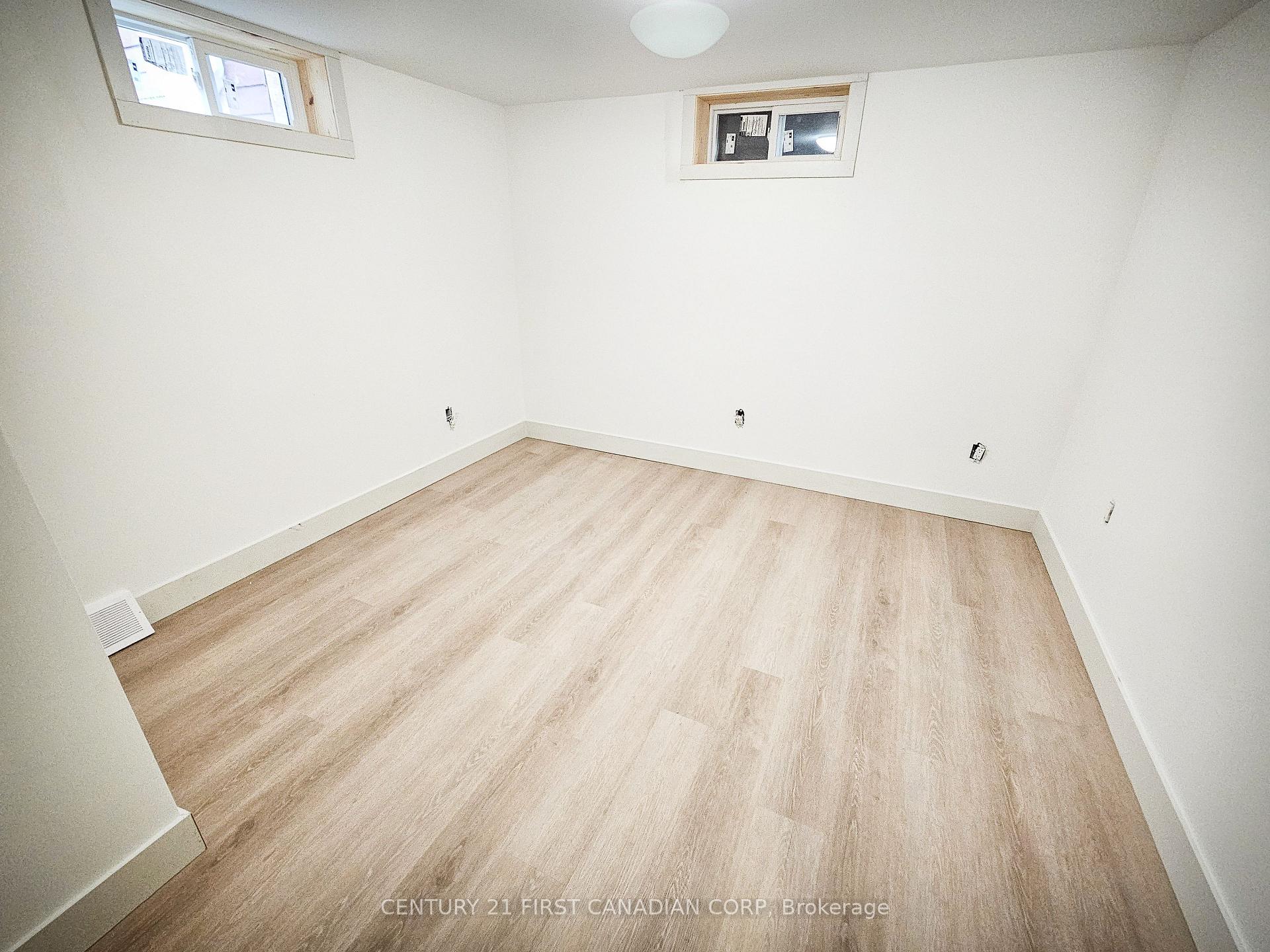Photo 5 of Unit LOWER, 29 Ford Crescent, London, North K — HOMEH