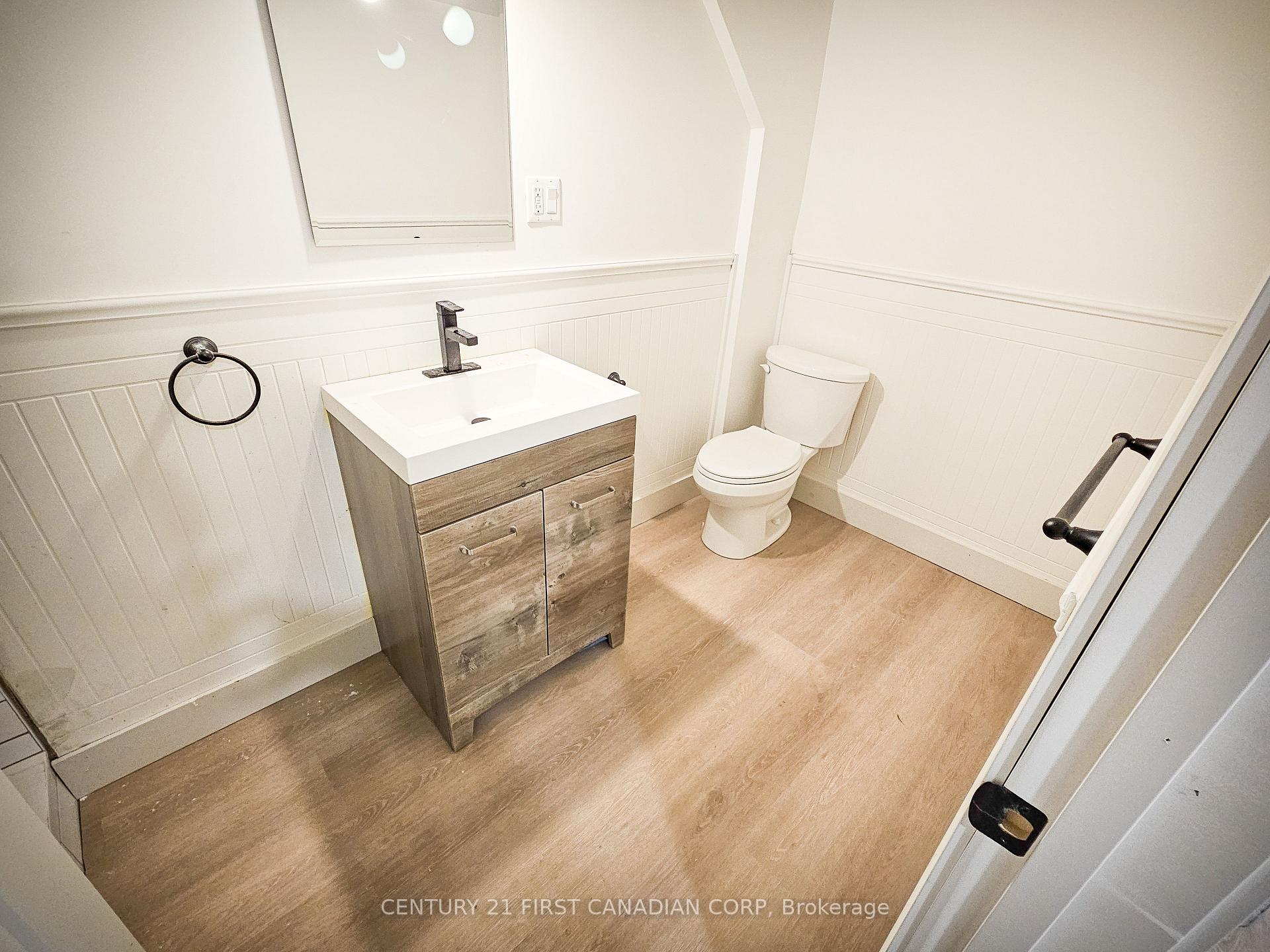Photo 10 of Unit LOWER, 29 Ford Crescent, London, North K — HOMEH