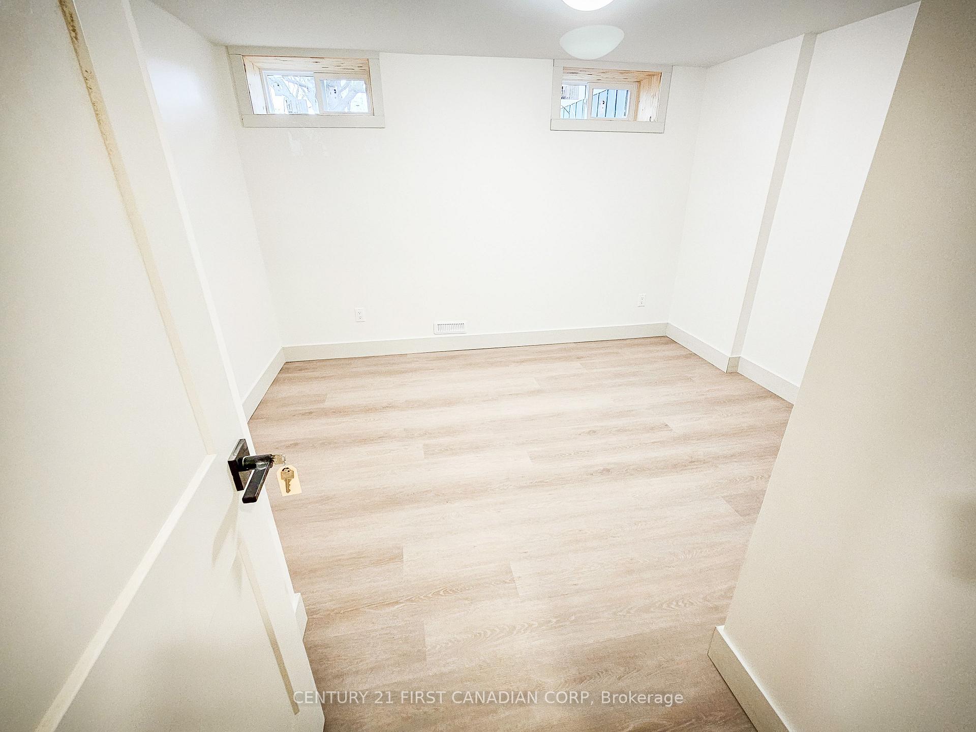 Photo 11 of Unit LOWER, 29 Ford Crescent, London, North K — HOMEH