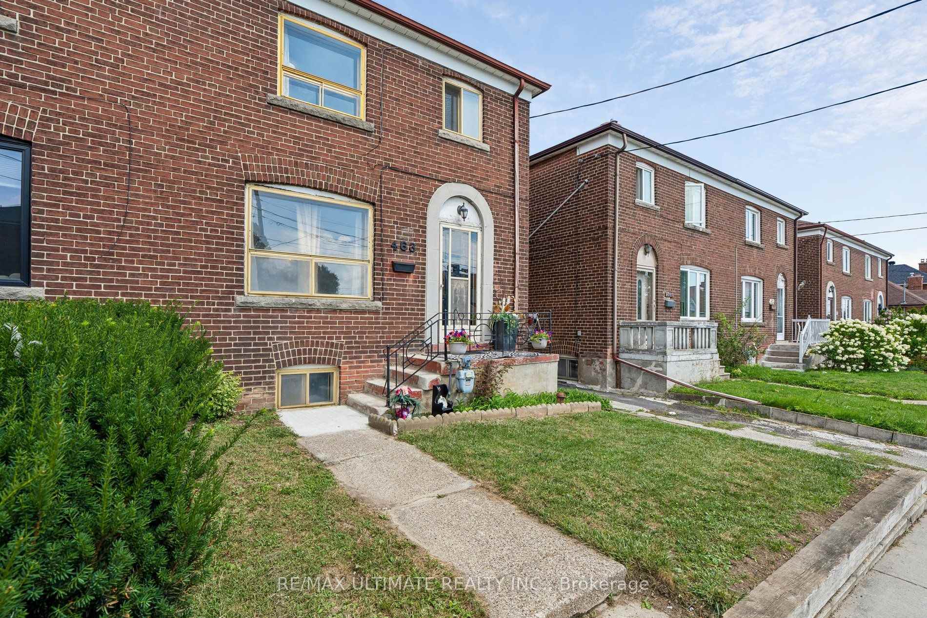 Photo of 463 Oakwood Avenue