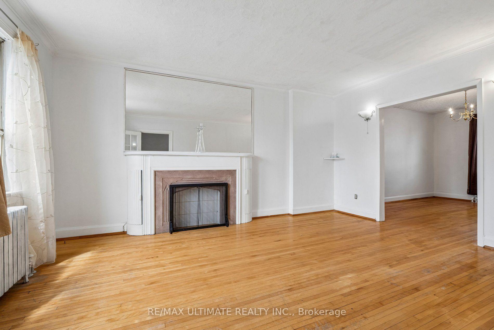 Photo 4 of 463 Oakwood Avenue, Toronto, Oakwood Village — HOMEH