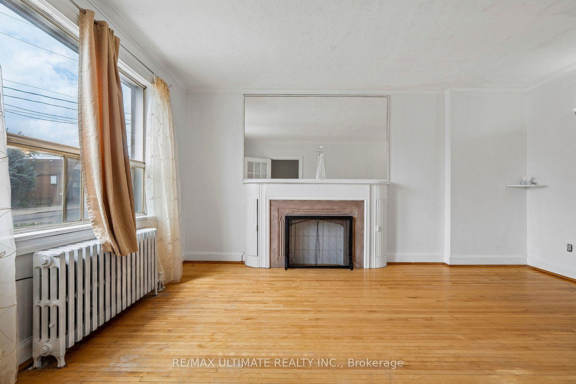 Photo 8 of 463 Oakwood Avenue, Toronto, Oakwood Village — HOMEH