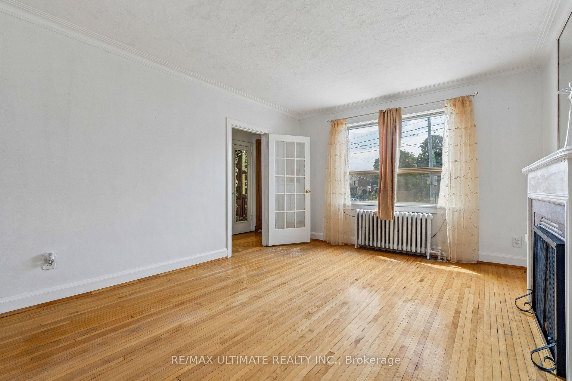 Photo 9 of 463 Oakwood Avenue, Toronto, Oakwood Village — HOMEH