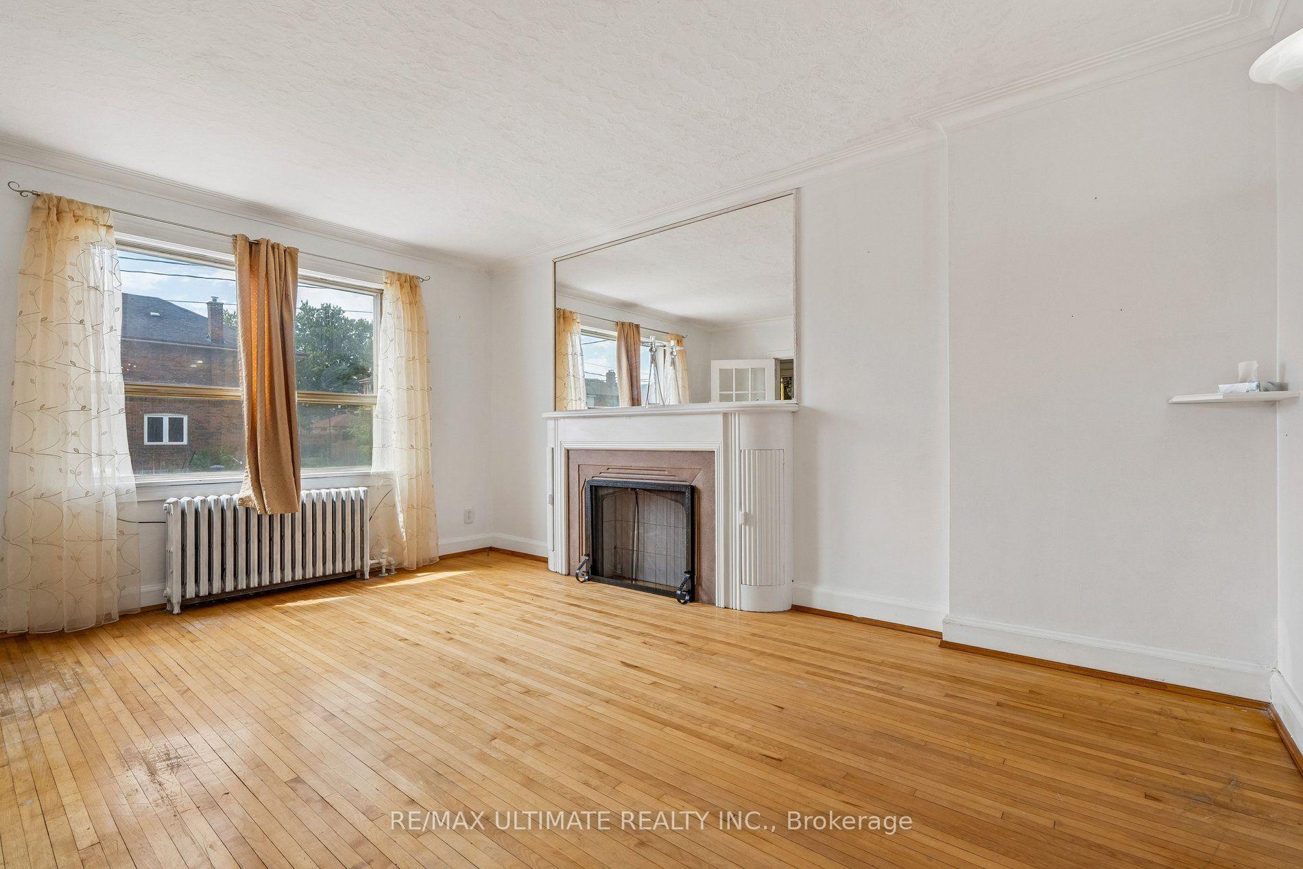 Photo 11 of 463 Oakwood Avenue, Toronto, Oakwood Village — HOMEH
