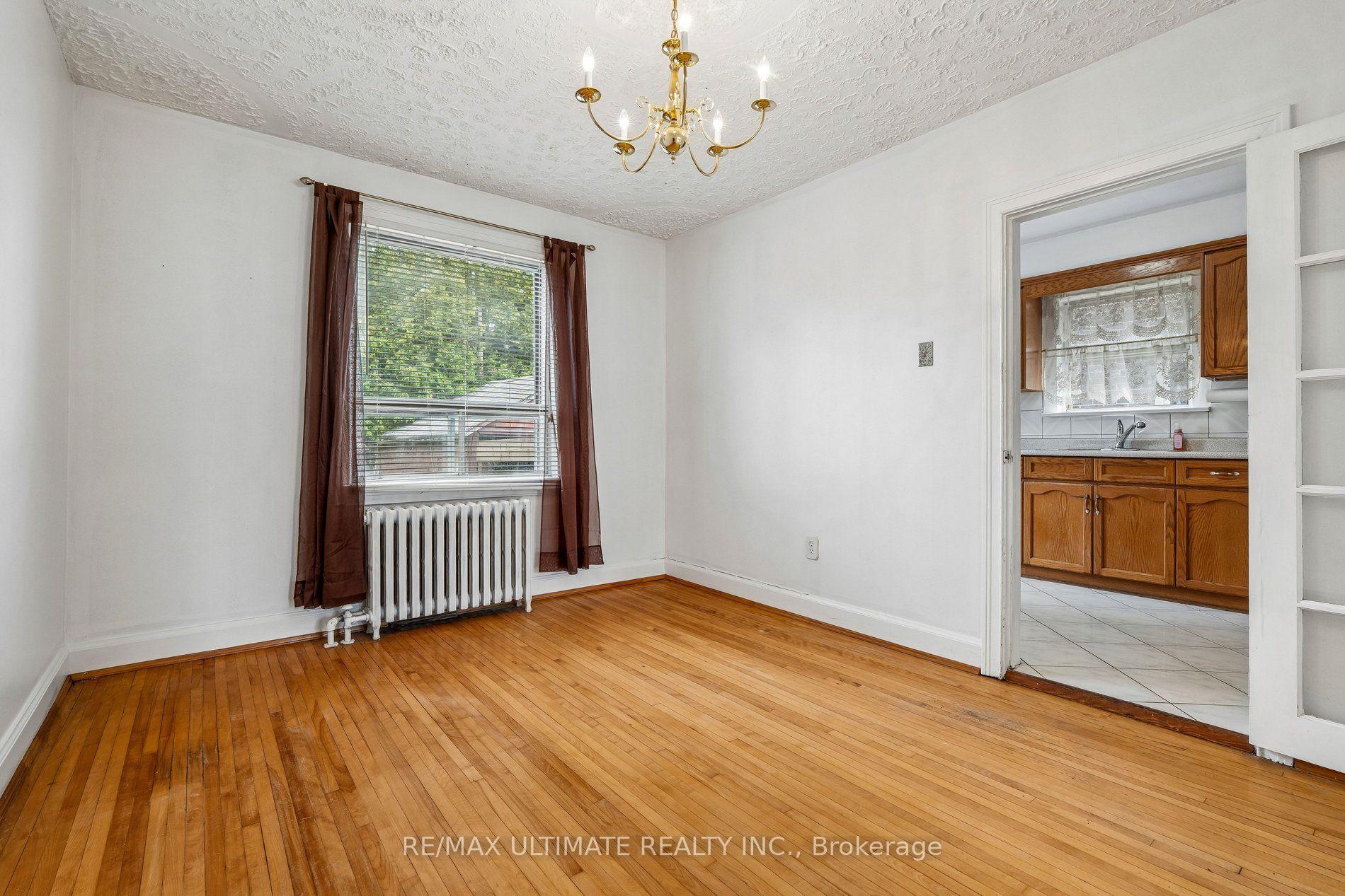 Photo 12 of 463 Oakwood Avenue, Toronto, Oakwood Village — HOMEH